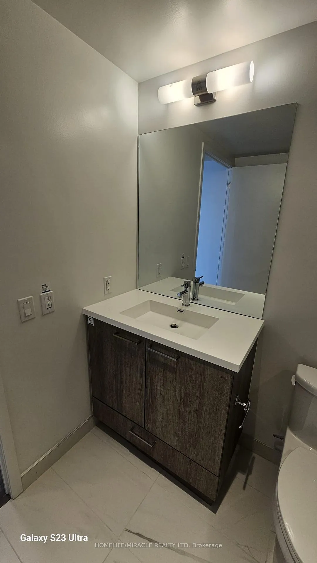Photo 13 of Unit 3811, 195 Commerce Street, Vaughan, Vaughan Corporate Centre — HOMEH