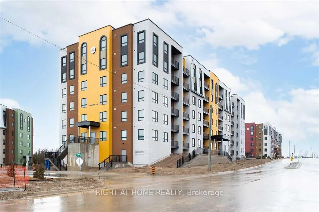 Photo 17 of Unit 112, 8 Culinary Lane, Barrie, Innis-Shore — HOMEH
