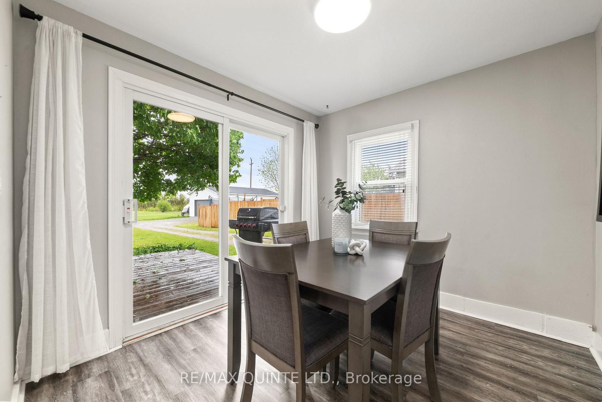 Photo 18 of 32 Tice Crescent, Belleville, Belleville Ward — HOMEH