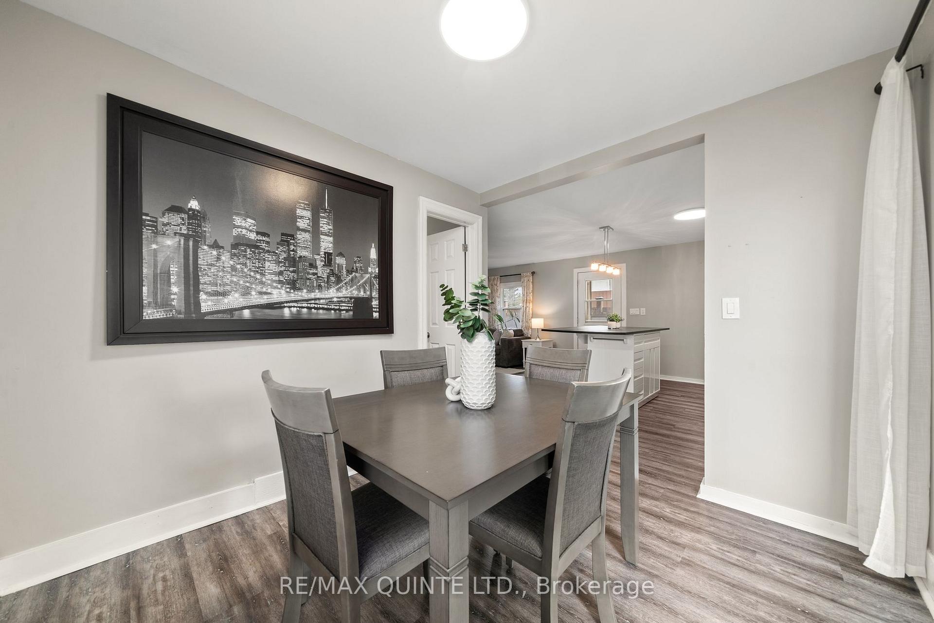 Photo 19 of 32 Tice Crescent, Belleville, Belleville Ward — HOMEH