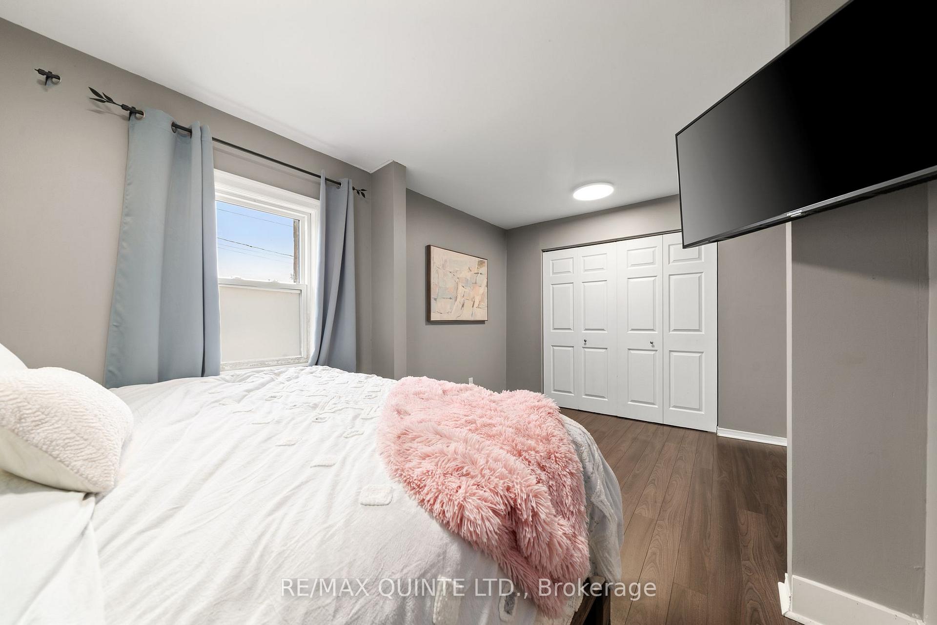 Photo 22 of 32 Tice Crescent, Belleville, Belleville Ward — HOMEH