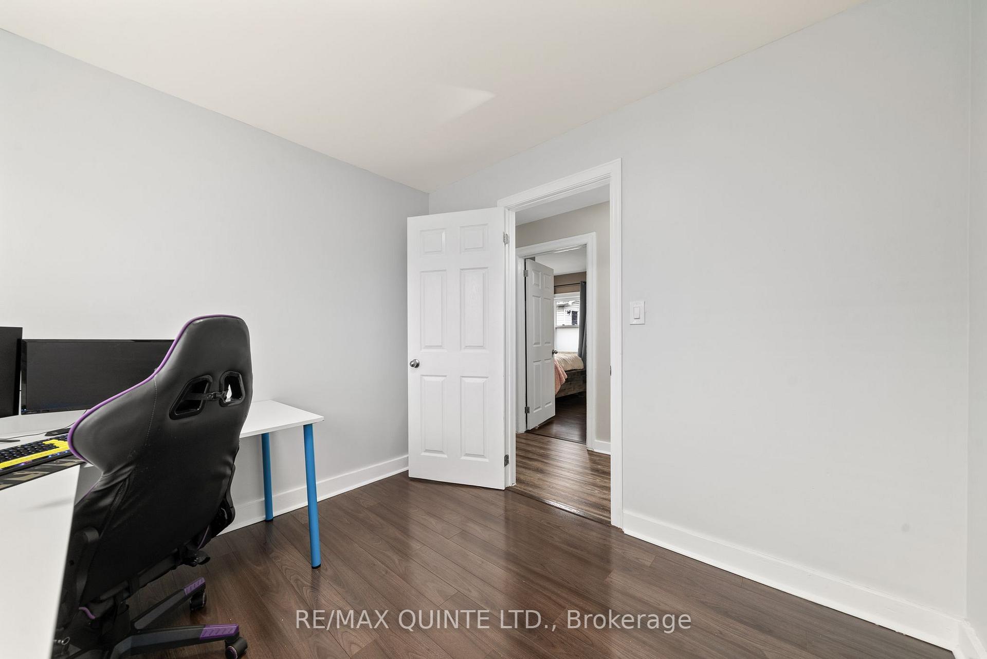 Photo 24 of 32 Tice Crescent, Belleville, Belleville Ward — HOMEH