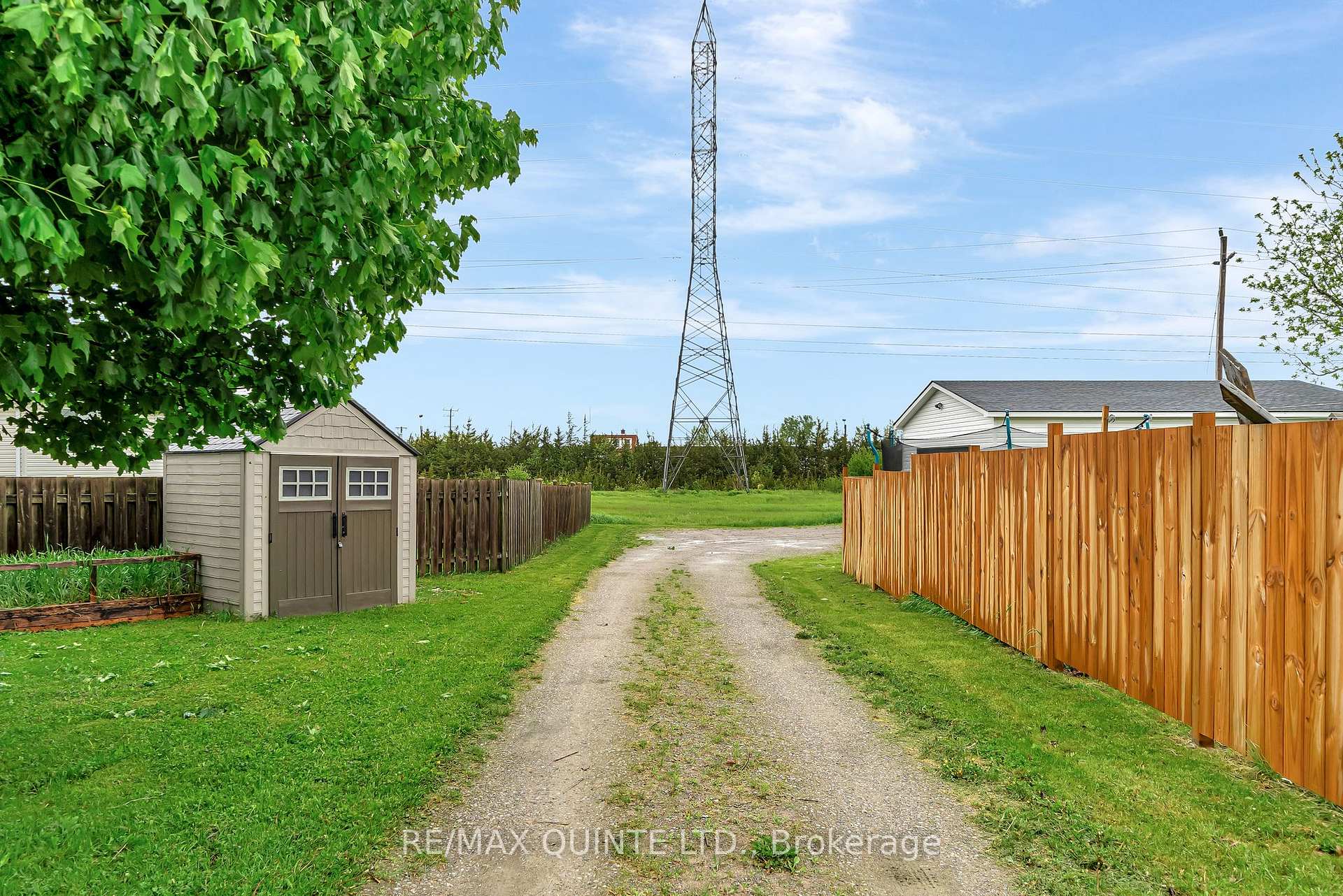 Photo 29 of 32 Tice Crescent, Belleville, Belleville Ward — HOMEH