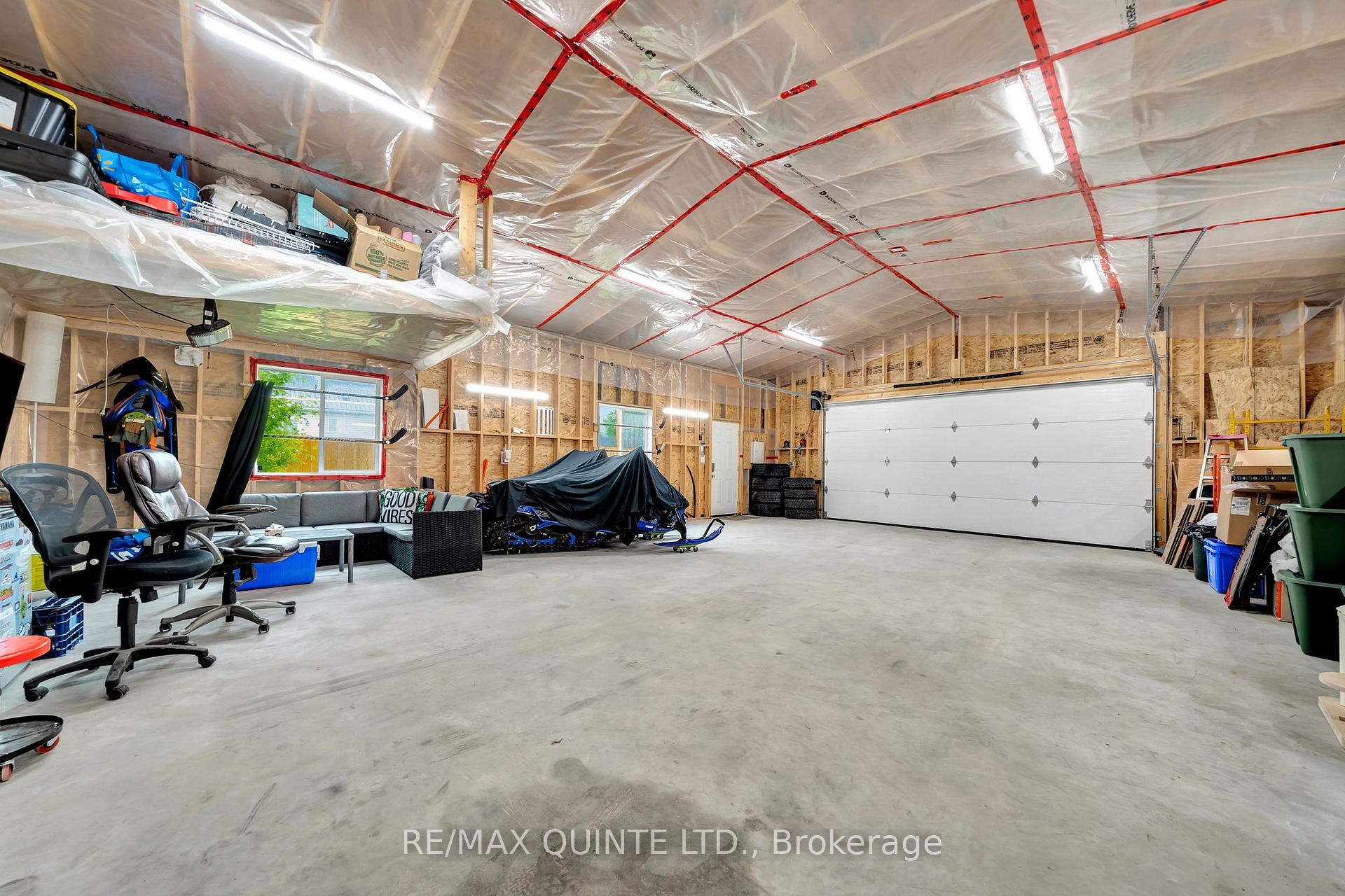 Photo 35 of 32 Tice Crescent, Belleville, Belleville Ward — HOMEH