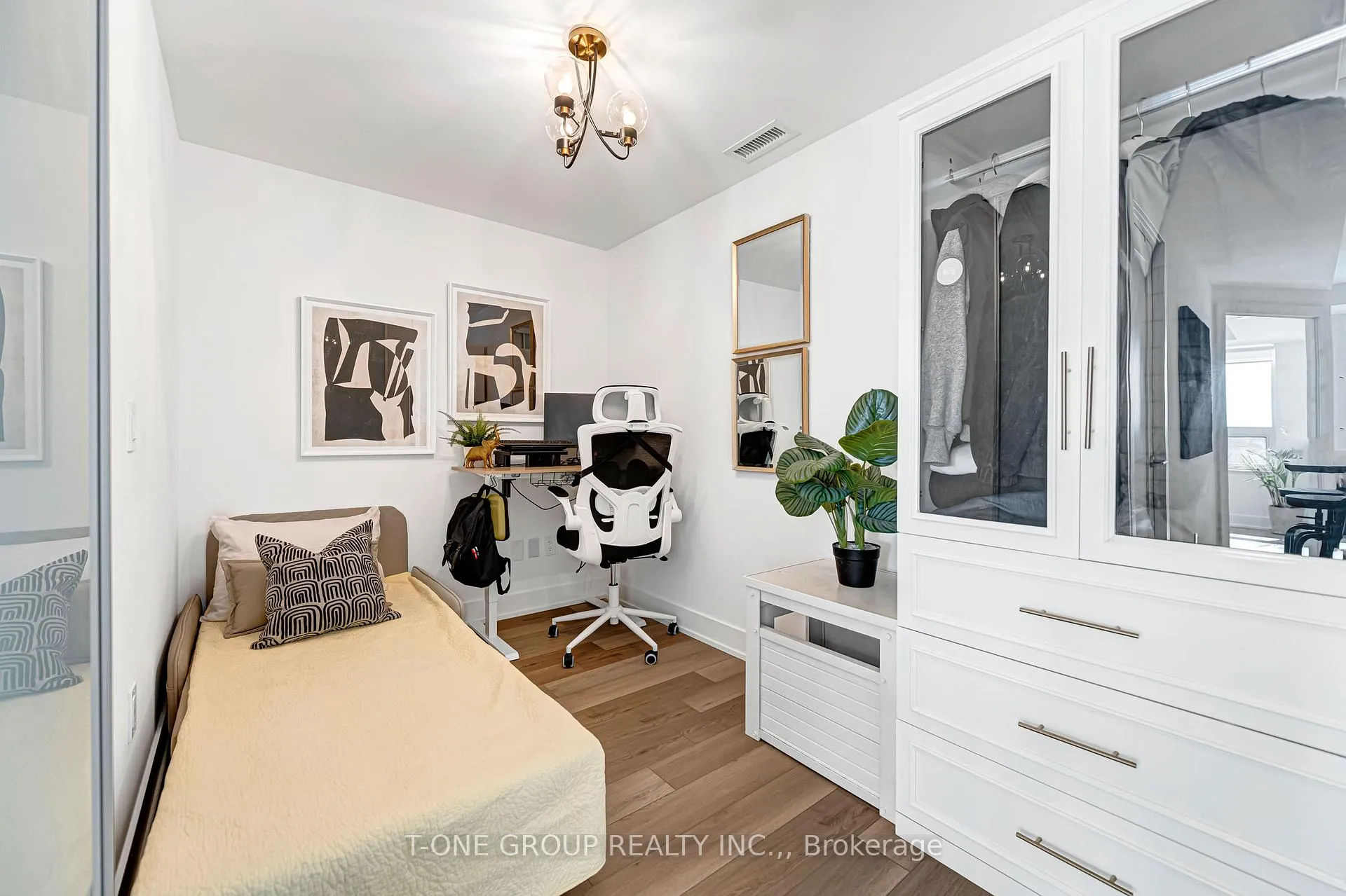 Photo 21 of Unit 1115, 8 Cedarland Drive, Markham, Unionville — HOMEH