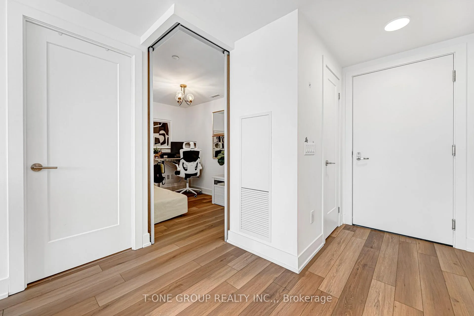 Photo 22 of Unit 1115, 8 Cedarland Drive, Markham, Unionville — HOMEH