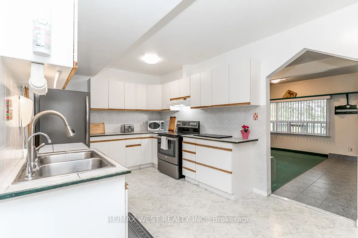 Photo 15 of 7941 Highway 26, Clearview, Stayner — HOMEH