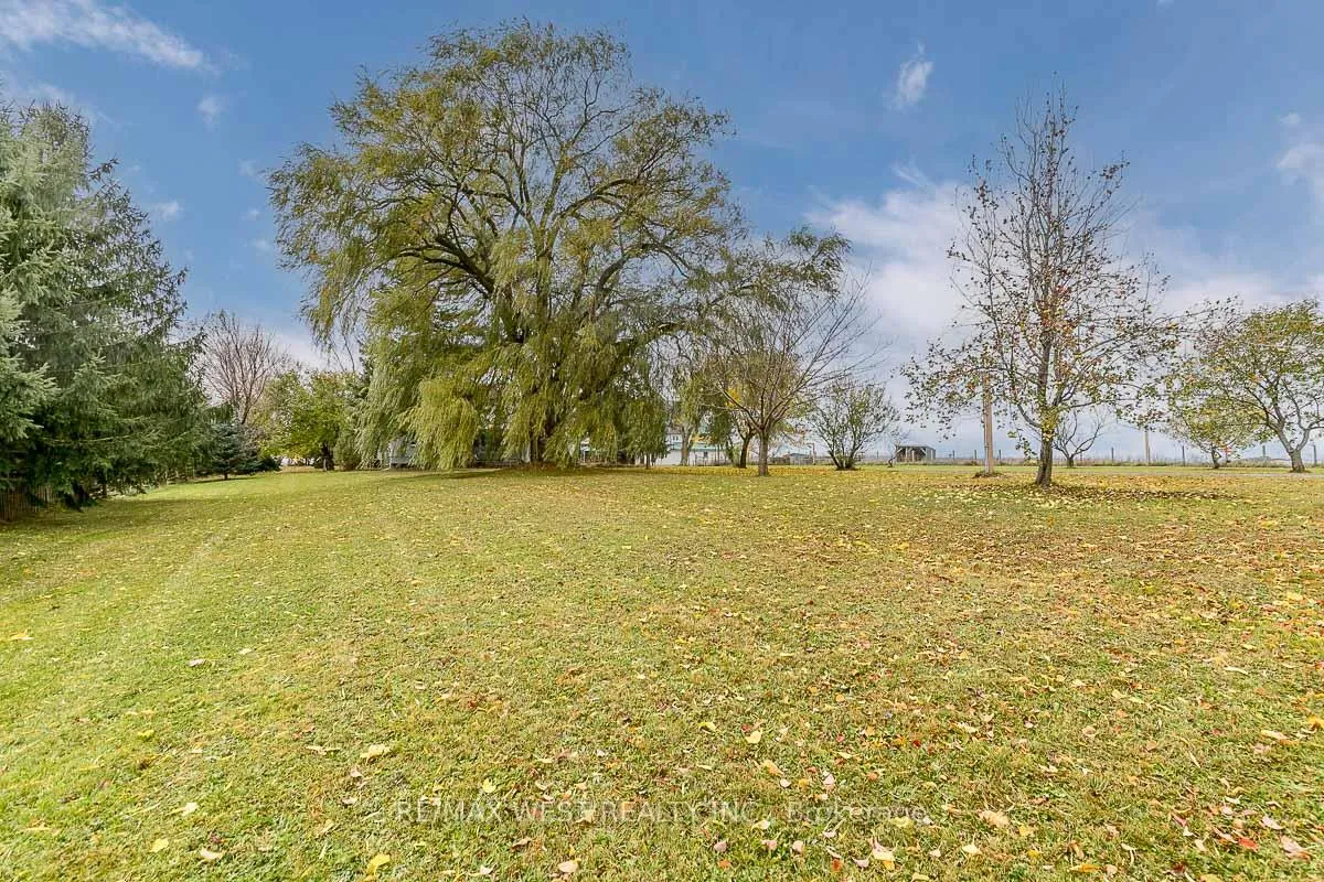 Photo 32 of 7941 Highway 26, Clearview, Stayner — HOMEH