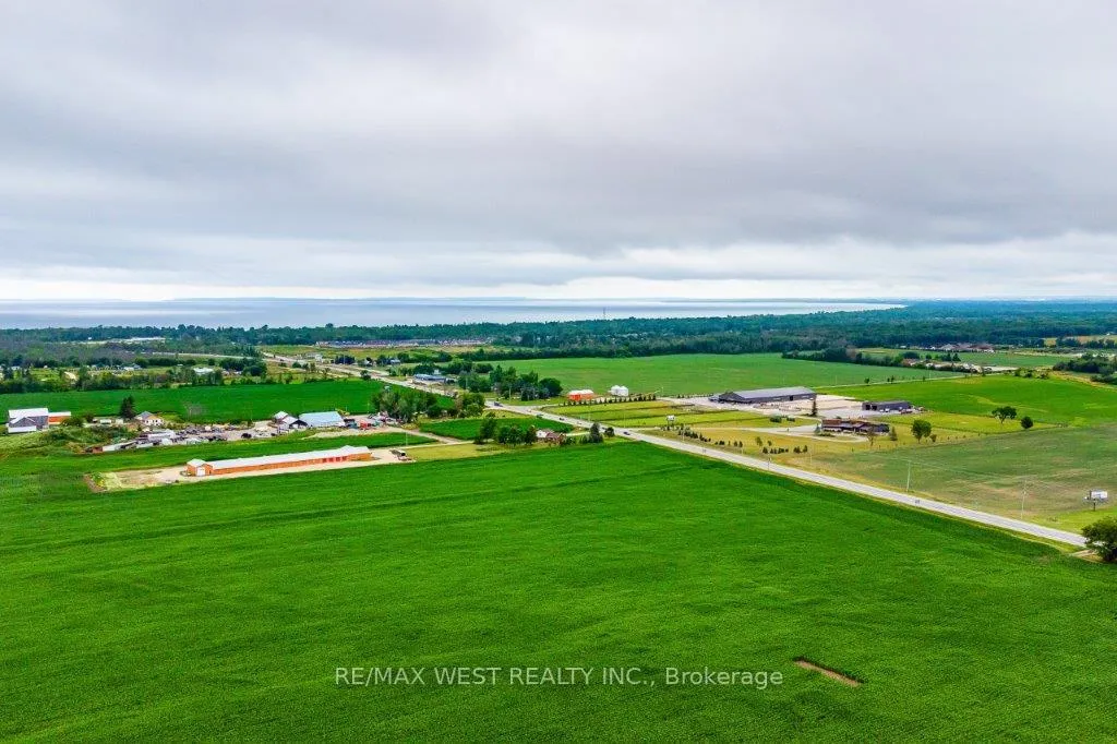 Photo 37 of 7941 Highway 26, Clearview, Stayner — HOMEH