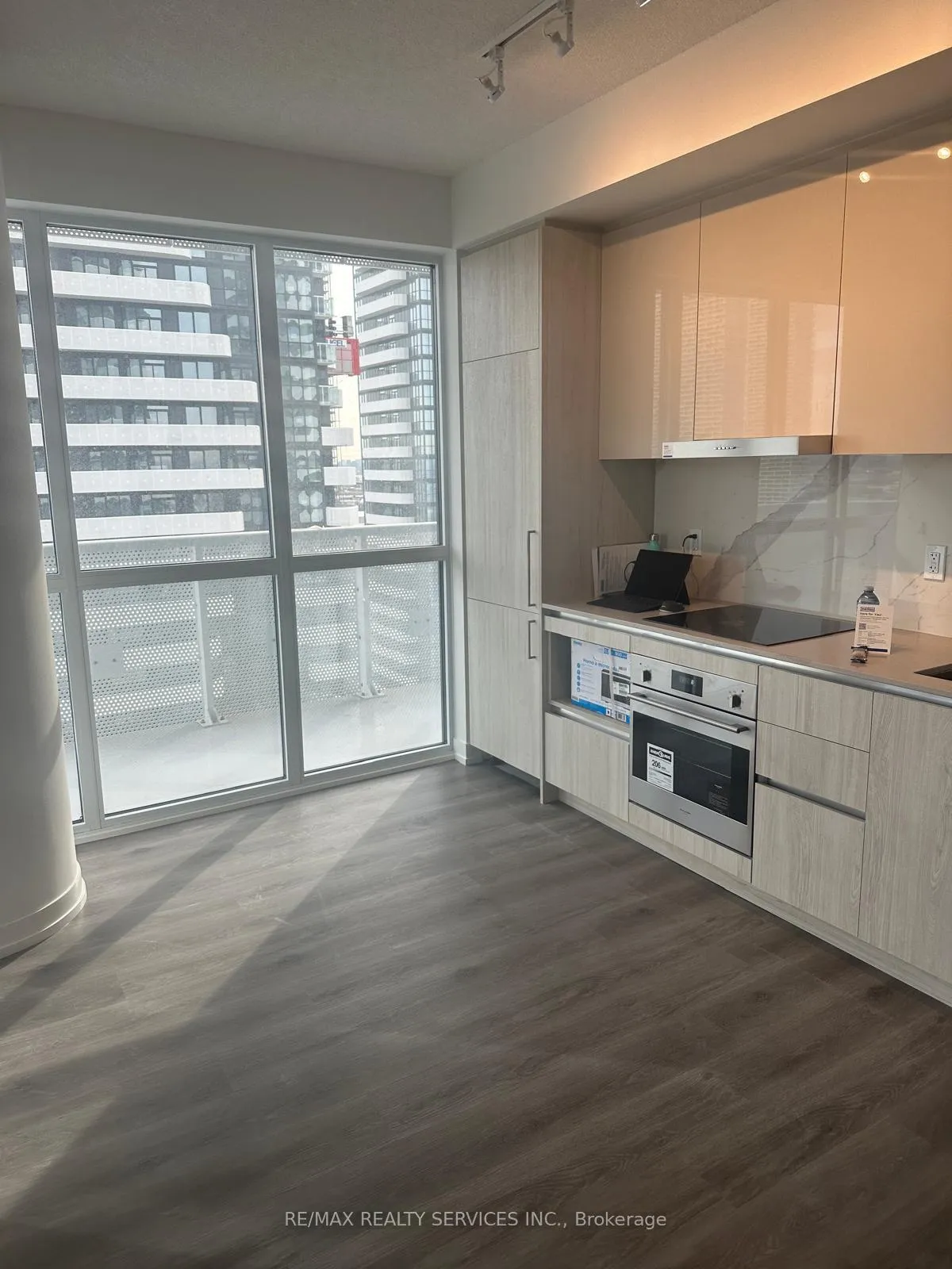 Photo 13 of Unit 2312, 225 Commerce Street, Vaughan, Vaughan Corporate Centre — HOMEH