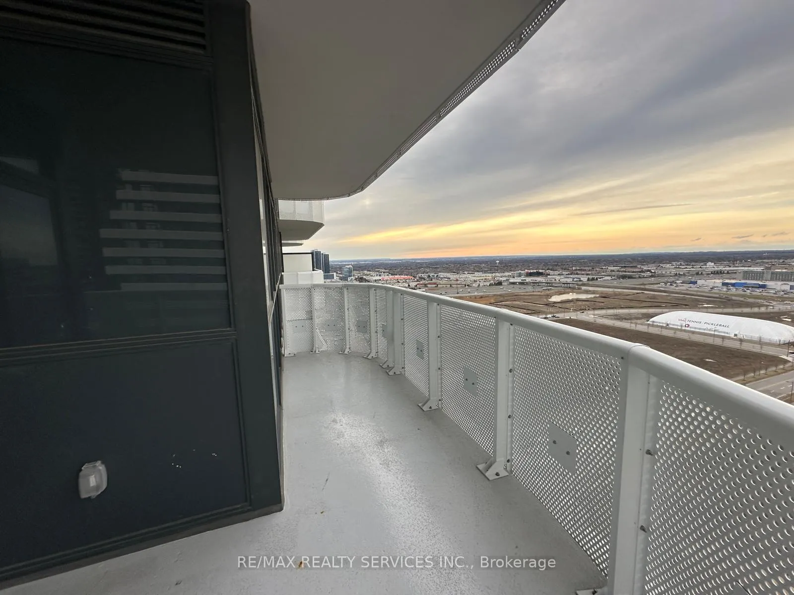 Photo 19 of Unit 2312, 225 Commerce Street, Vaughan, Vaughan Corporate Centre — HOMEH