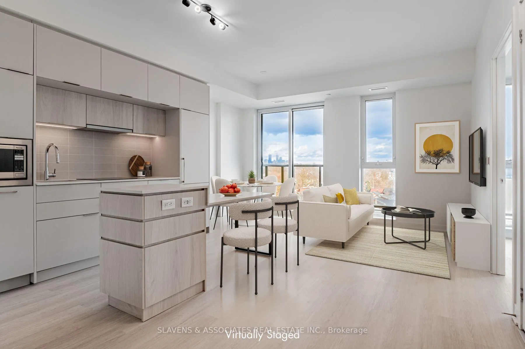 Photo 2 of Unit 1005, 185 Alberta Avenue, Toronto, Oakwood Village — HOMEH