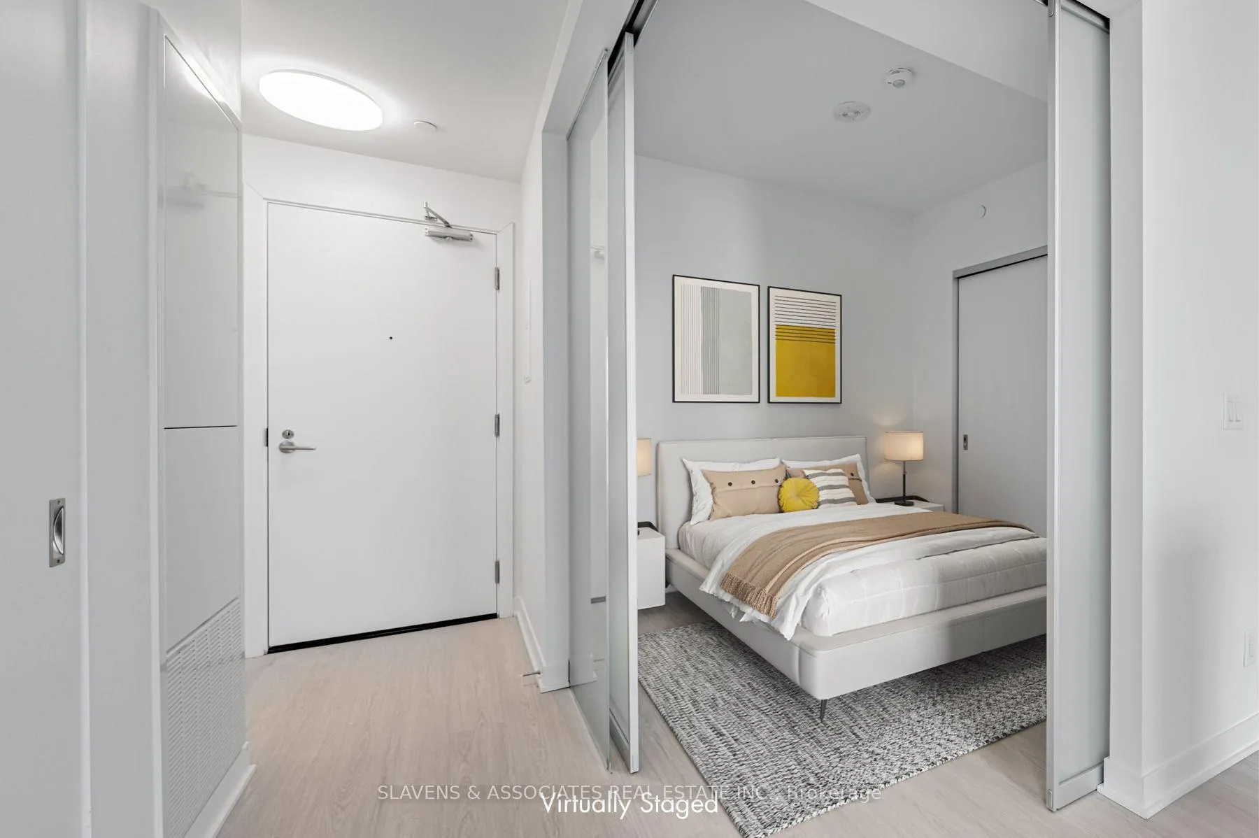 Photo 12 of Unit 1005, 185 Alberta Avenue, Toronto, Oakwood Village — HOMEH