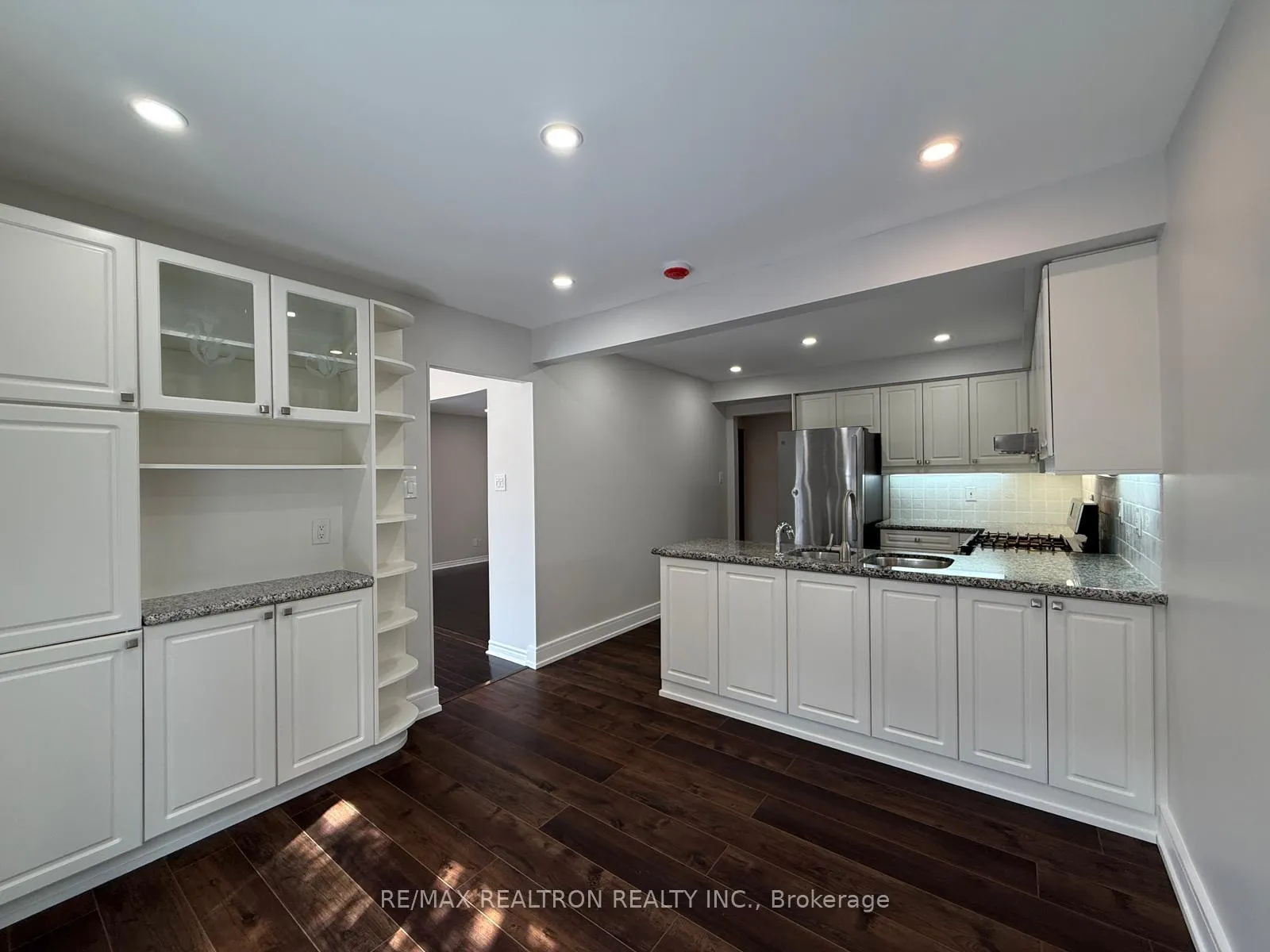 Photo 9 of 7 Mcmorran Crescent, Vaughan, Brownridge — HOMEH