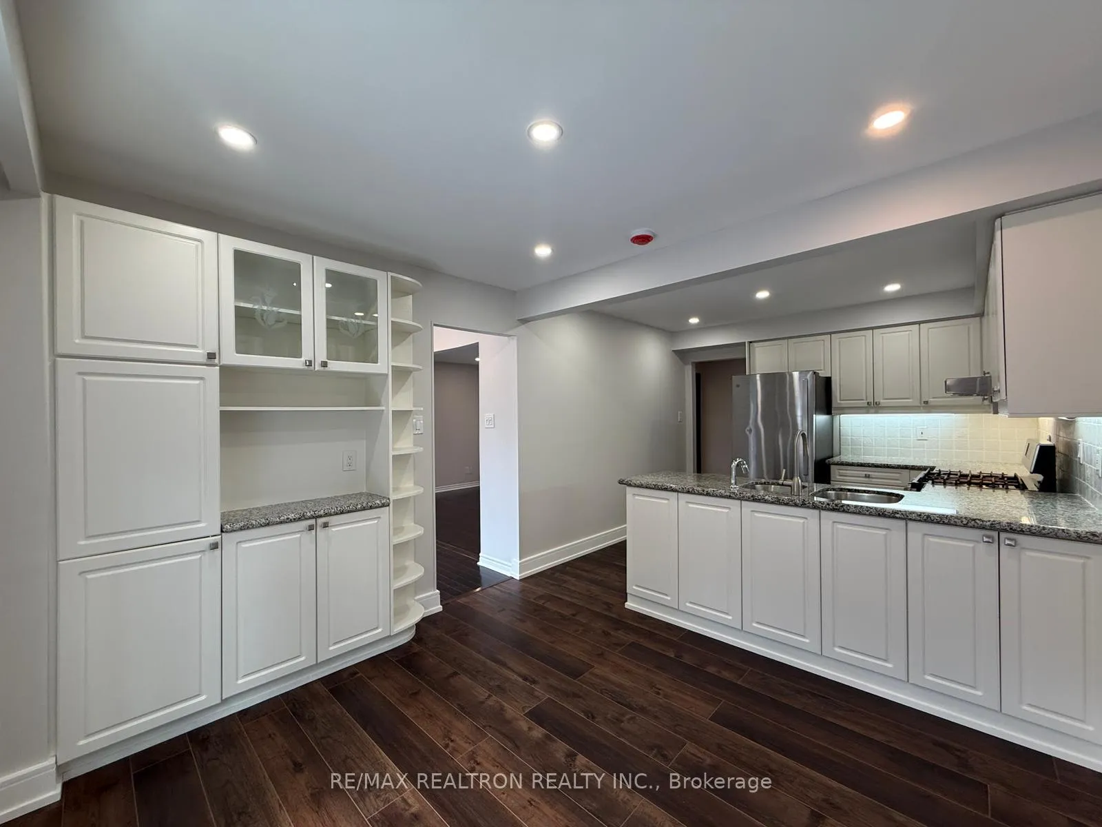 Photo 10 of 7 Mcmorran Crescent, Vaughan, Brownridge — HOMEH