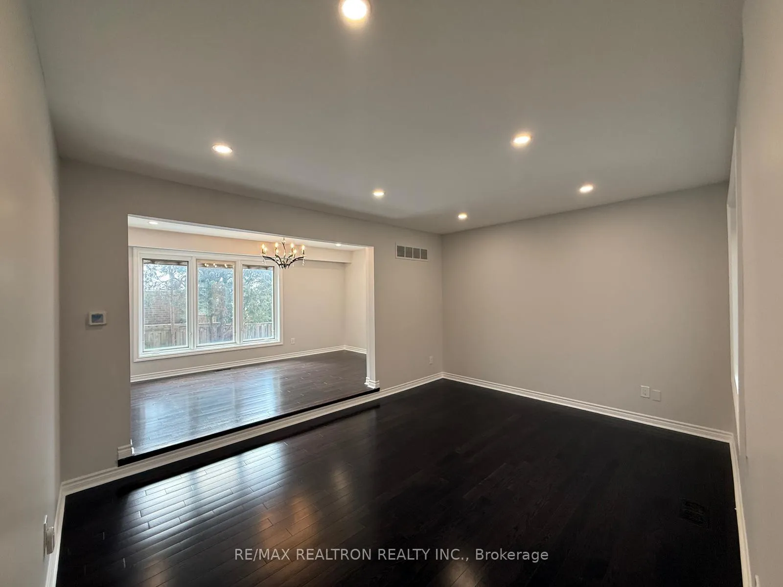 Photo 15 of 7 Mcmorran Crescent, Vaughan, Brownridge — HOMEH
