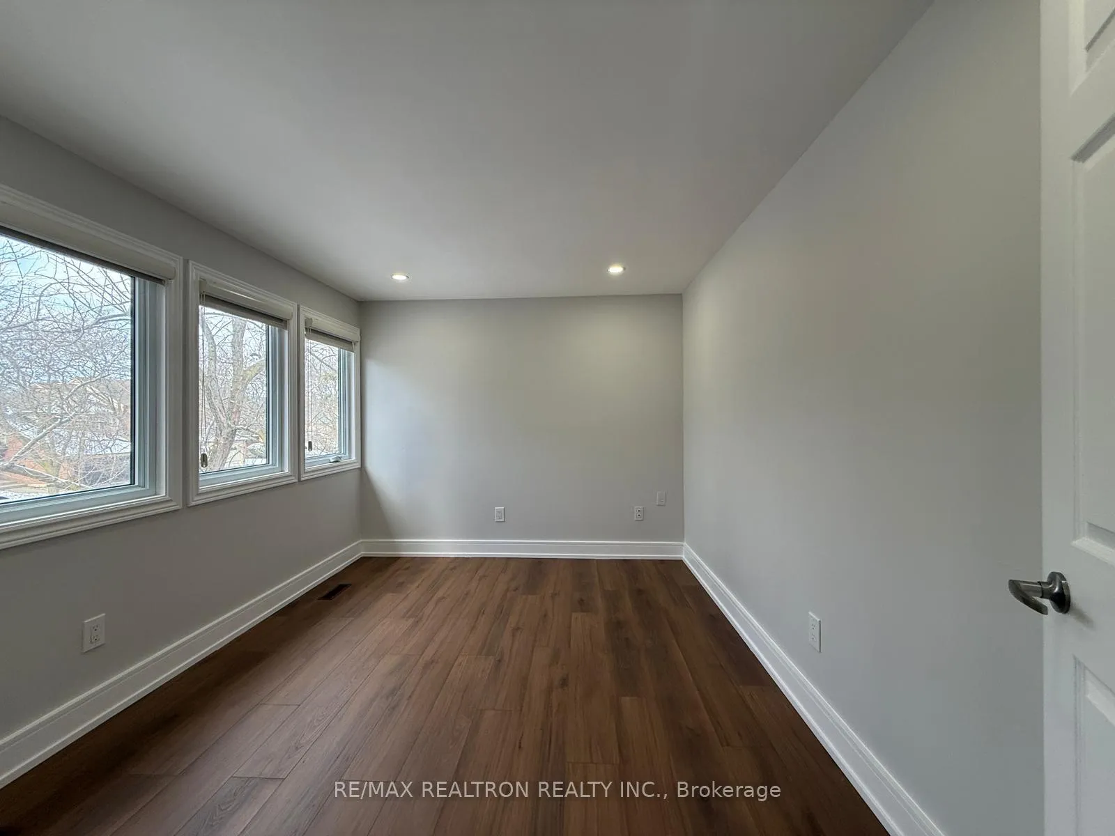 Photo 23 of 7 Mcmorran Crescent, Vaughan, Brownridge — HOMEH