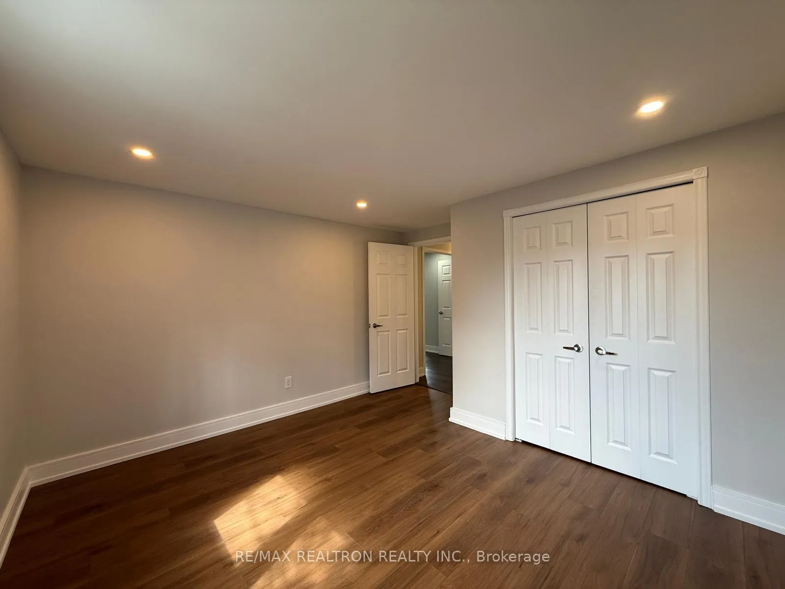 Photo 28 of 7 Mcmorran Crescent, Vaughan, Brownridge — HOMEH