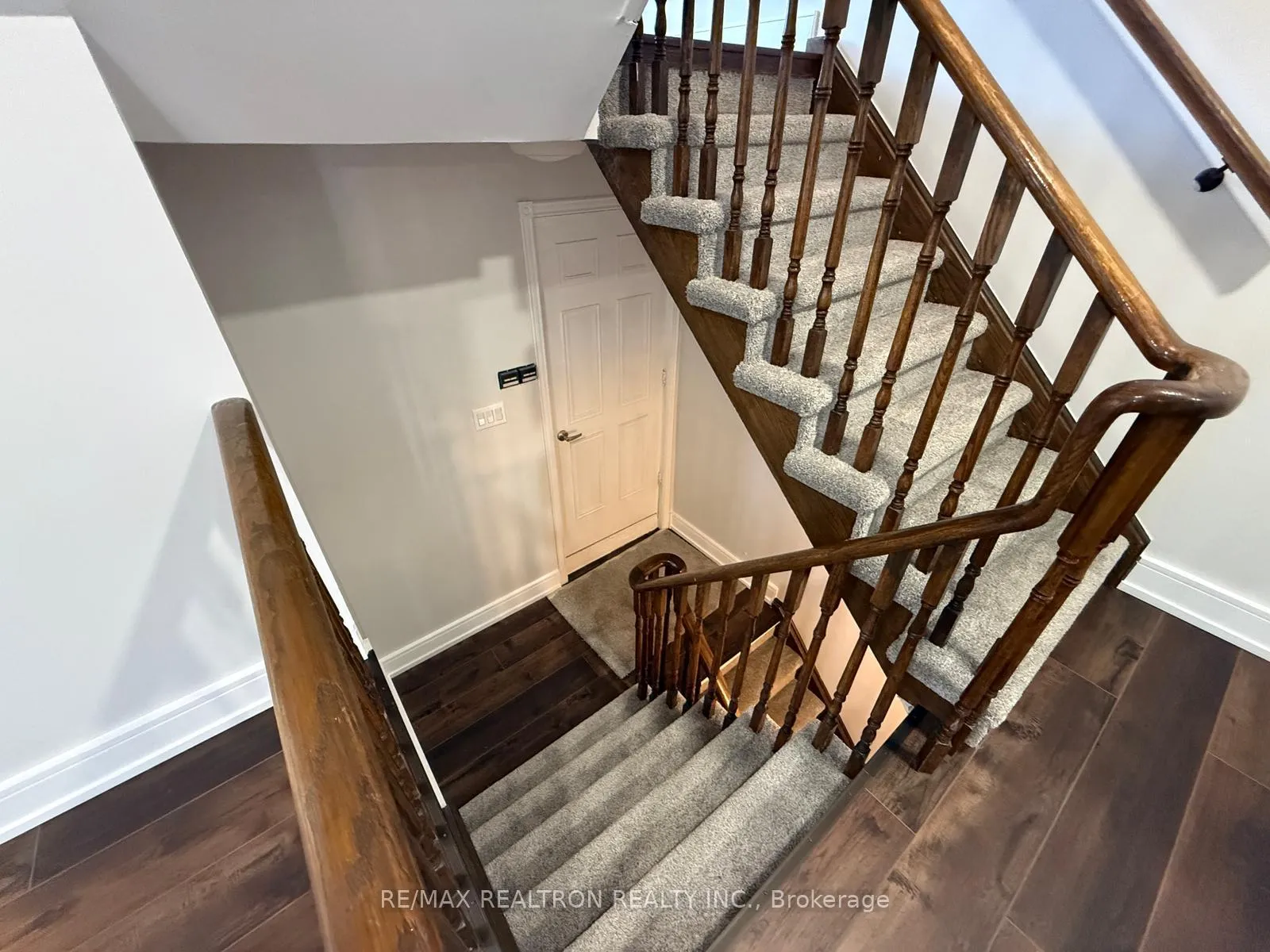 Photo 34 of 7 Mcmorran Crescent, Vaughan, Brownridge — HOMEH