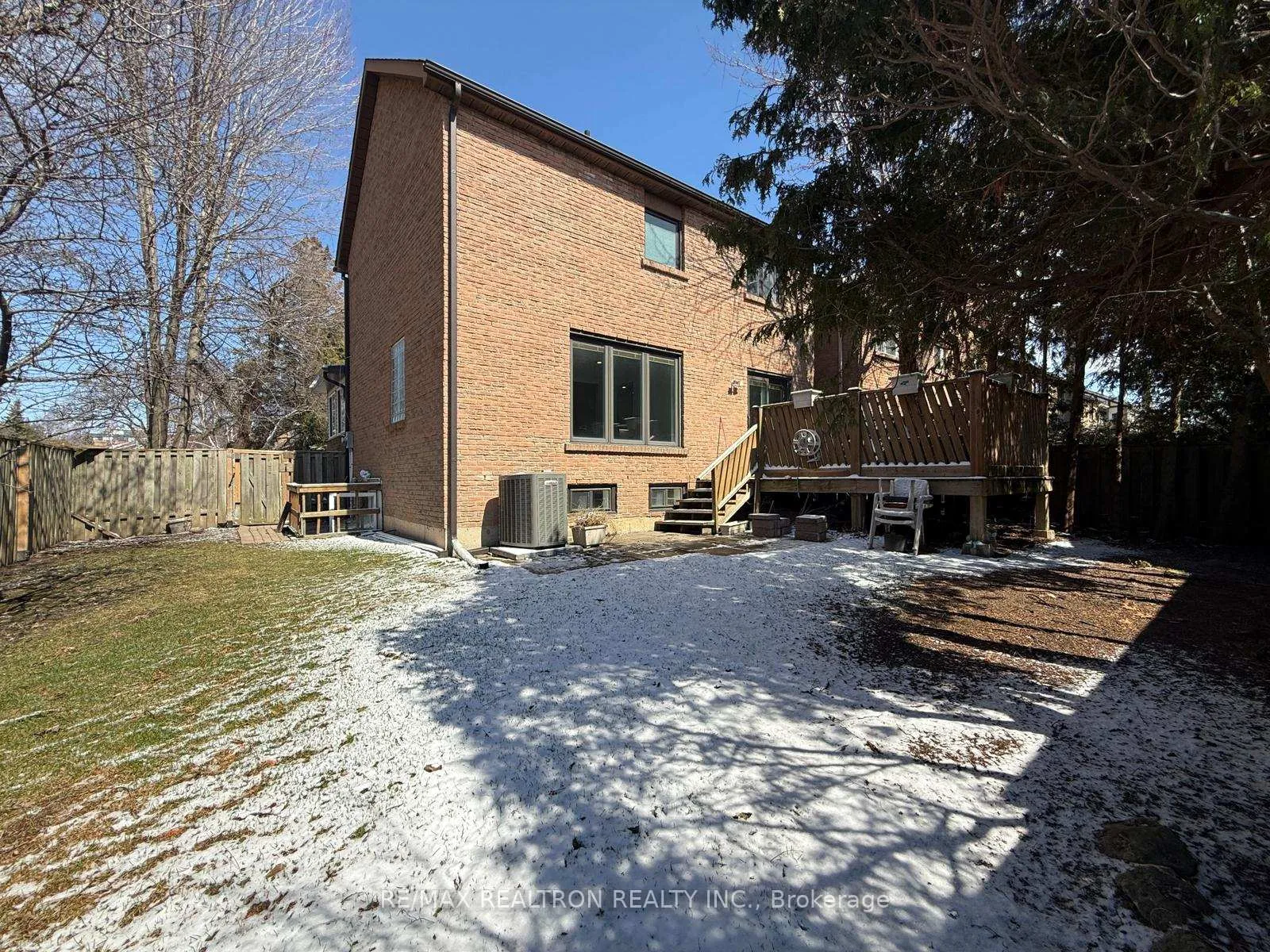 Photo 37 of 7 Mcmorran Crescent, Vaughan, Brownridge — HOMEH