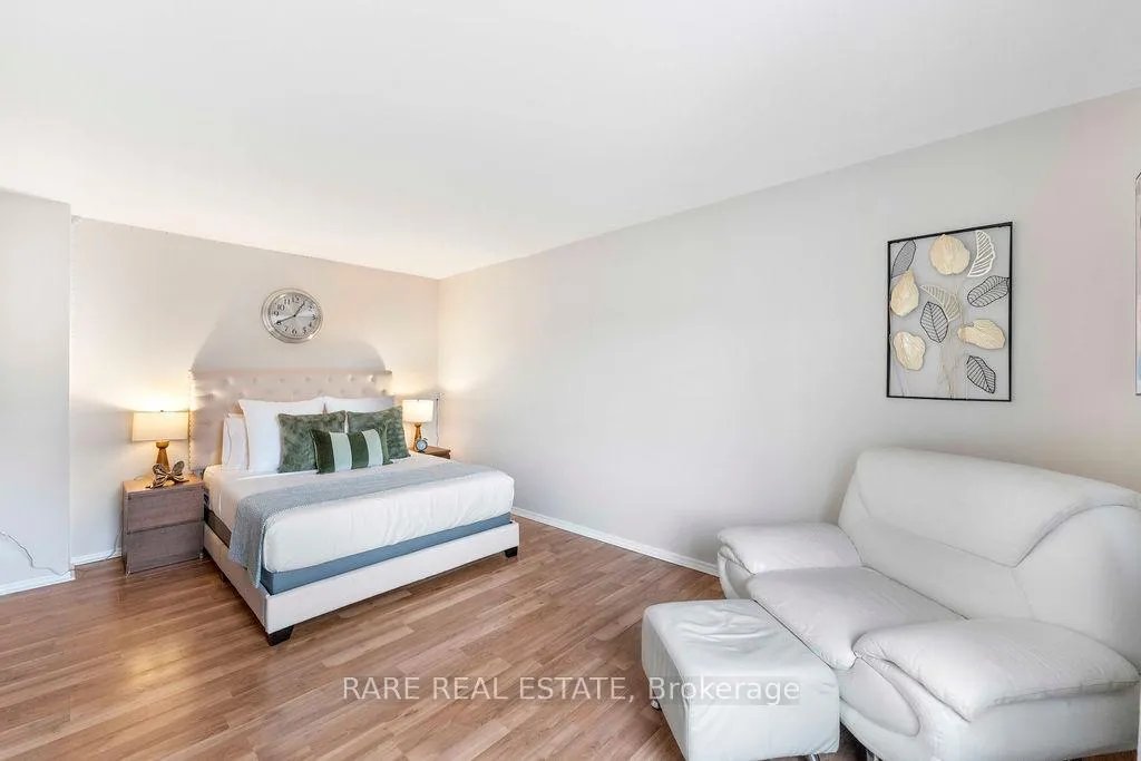 Photo 5 of Unit 21, 2006 Martin Grove Road, Etobicoke, West Humber-Clairville — HOMEH