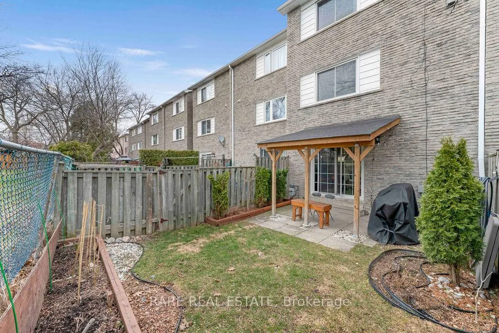 Photo 12 of Unit 21, 2006 Martin Grove Road, Etobicoke, West Humber-Clairville — HOMEH
