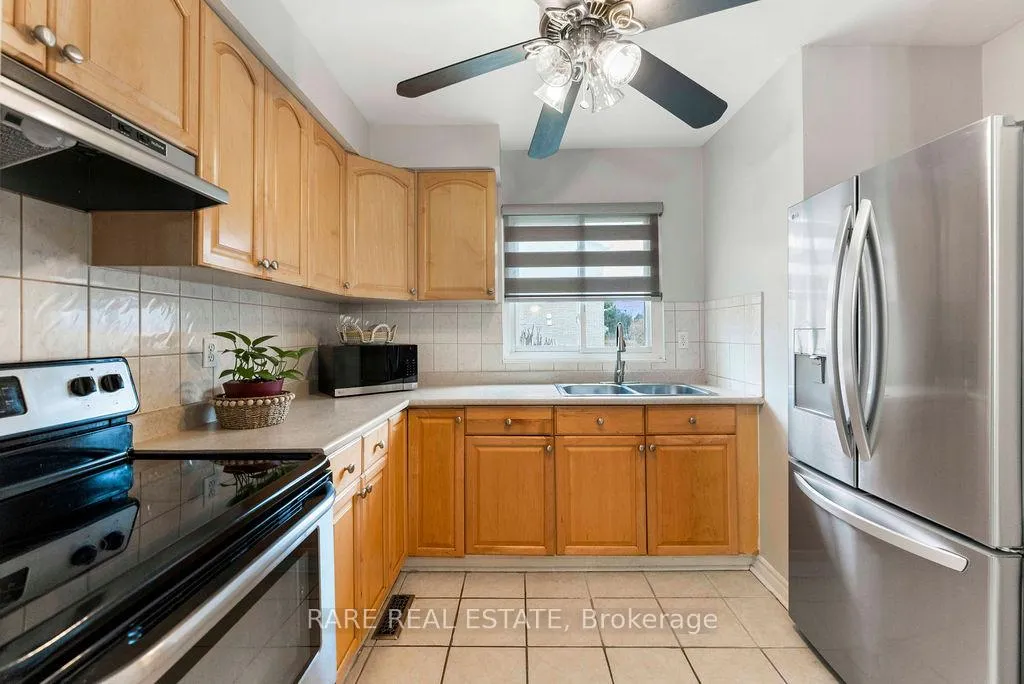 Photo 20 of Unit 21, 2006 Martin Grove Road, Etobicoke, West Humber-Clairville — HOMEH