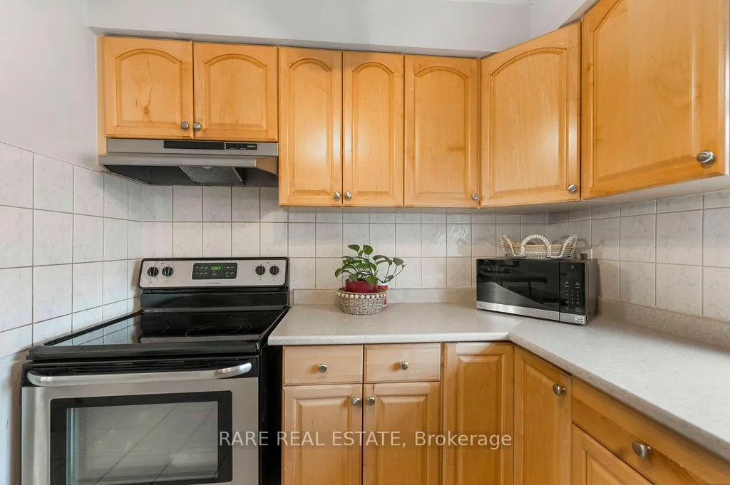 Photo 21 of Unit 21, 2006 Martin Grove Road, Etobicoke, West Humber-Clairville — HOMEH