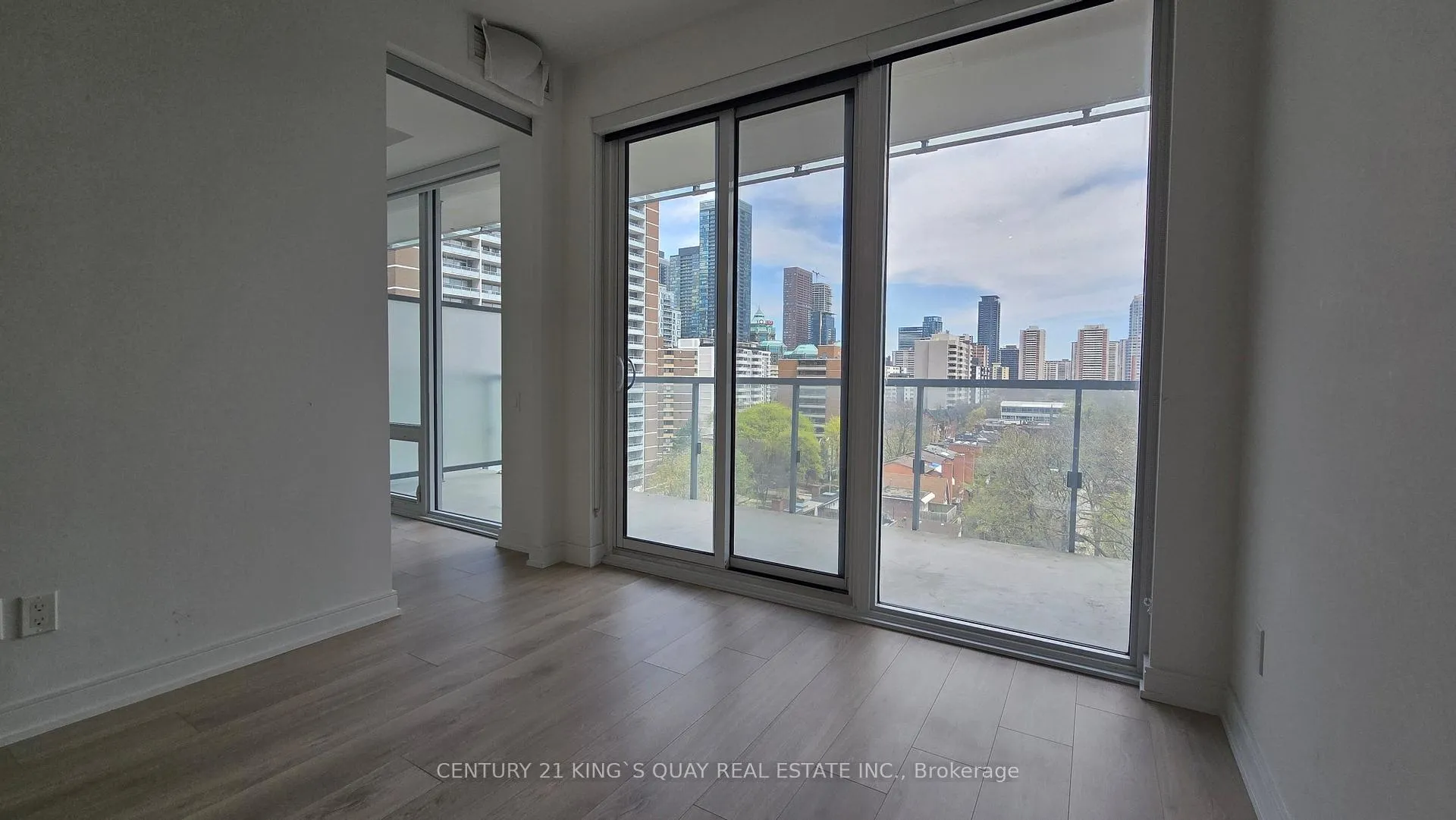 Photo 16 of Unit 803, 3 Gloucester Street, Toronto, Church-Yonge Corridor — HOMEH