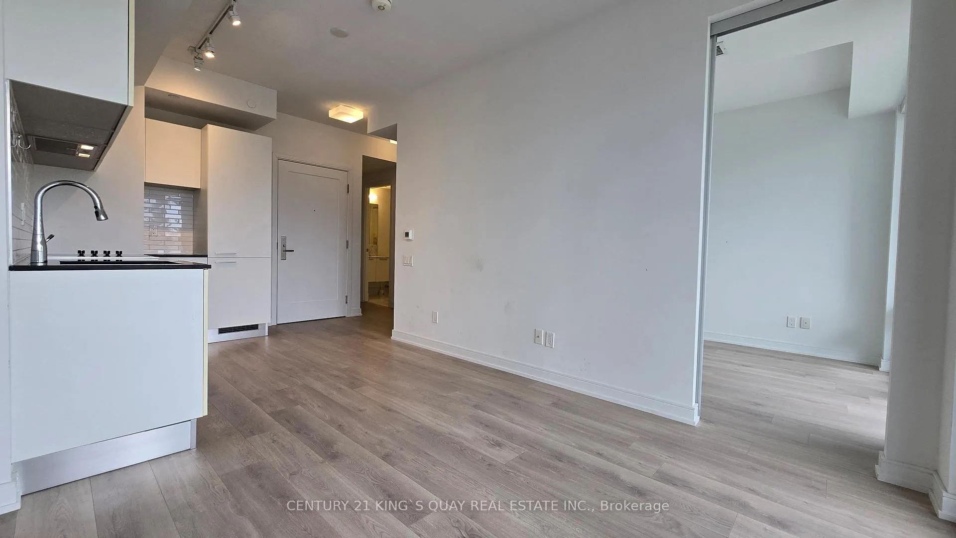 Photo 17 of Unit 803, 3 Gloucester Street, Toronto, Church-Yonge Corridor — HOMEH