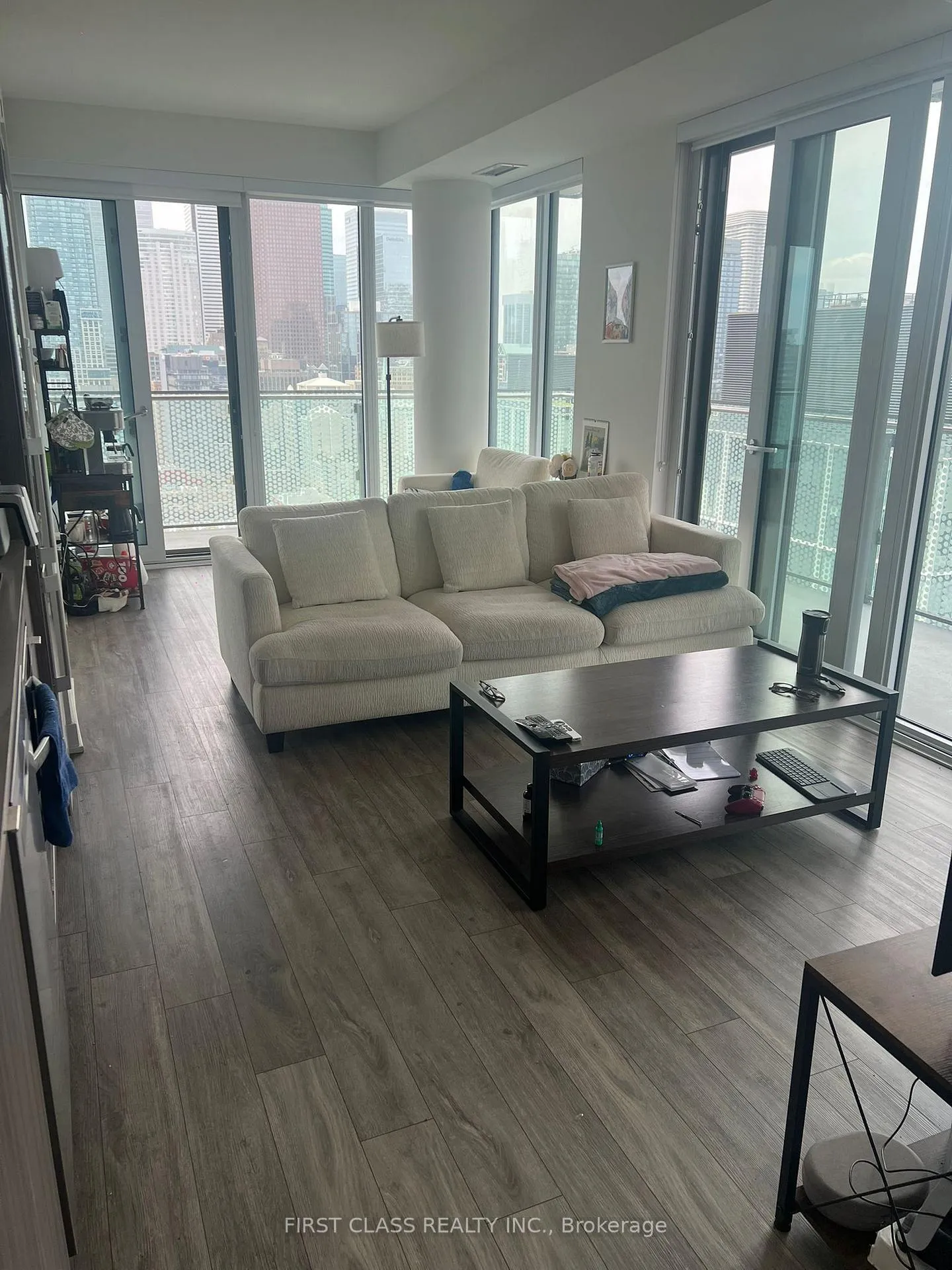 Photo 2 of Unit 2933W, 135 Lower Sherbourne Street, Toronto, Waterfront Communities — HOMEH