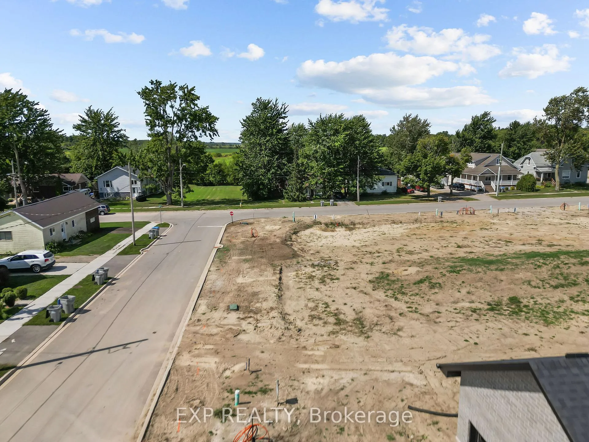 Photo 23 of 421 Ontario Street, Warwick, Watford — HOMEH