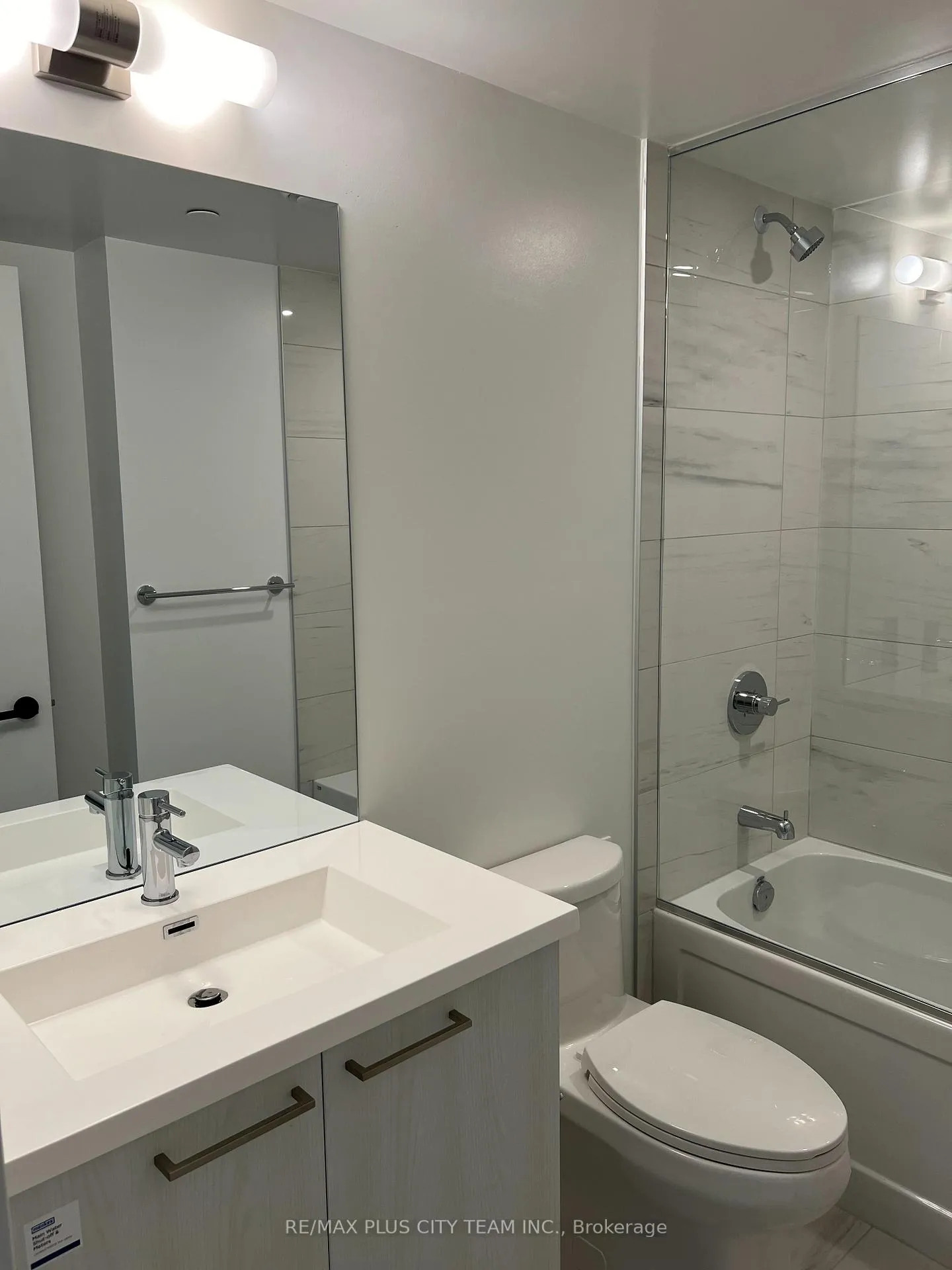 Photo 9 of Unit 1801, 195 Commerce Street, Vaughan, Vaughan Corporate Centre — HOMEH