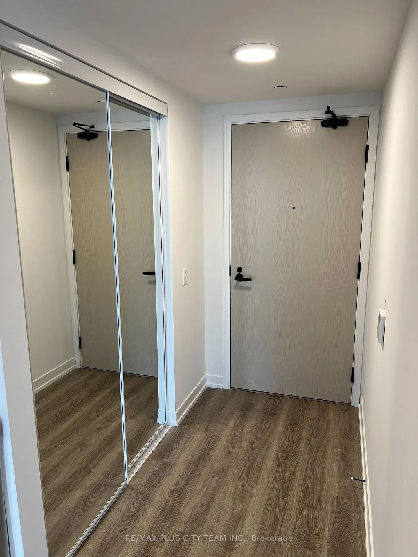 Photo 12 of Unit 1801, 195 Commerce Street, Vaughan, Vaughan Corporate Centre — HOMEH