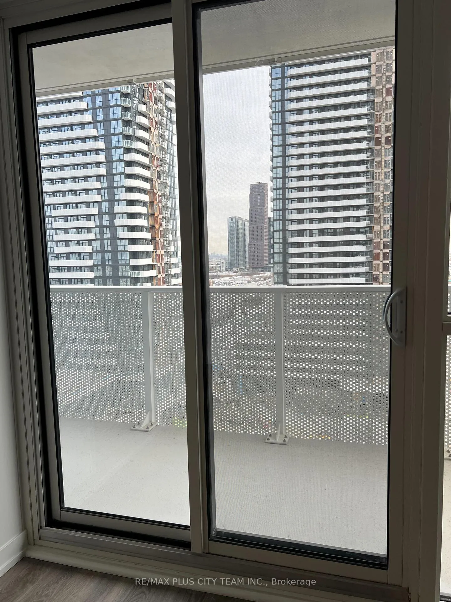 Photo 13 of Unit 1801, 195 Commerce Street, Vaughan, Vaughan Corporate Centre — HOMEH
