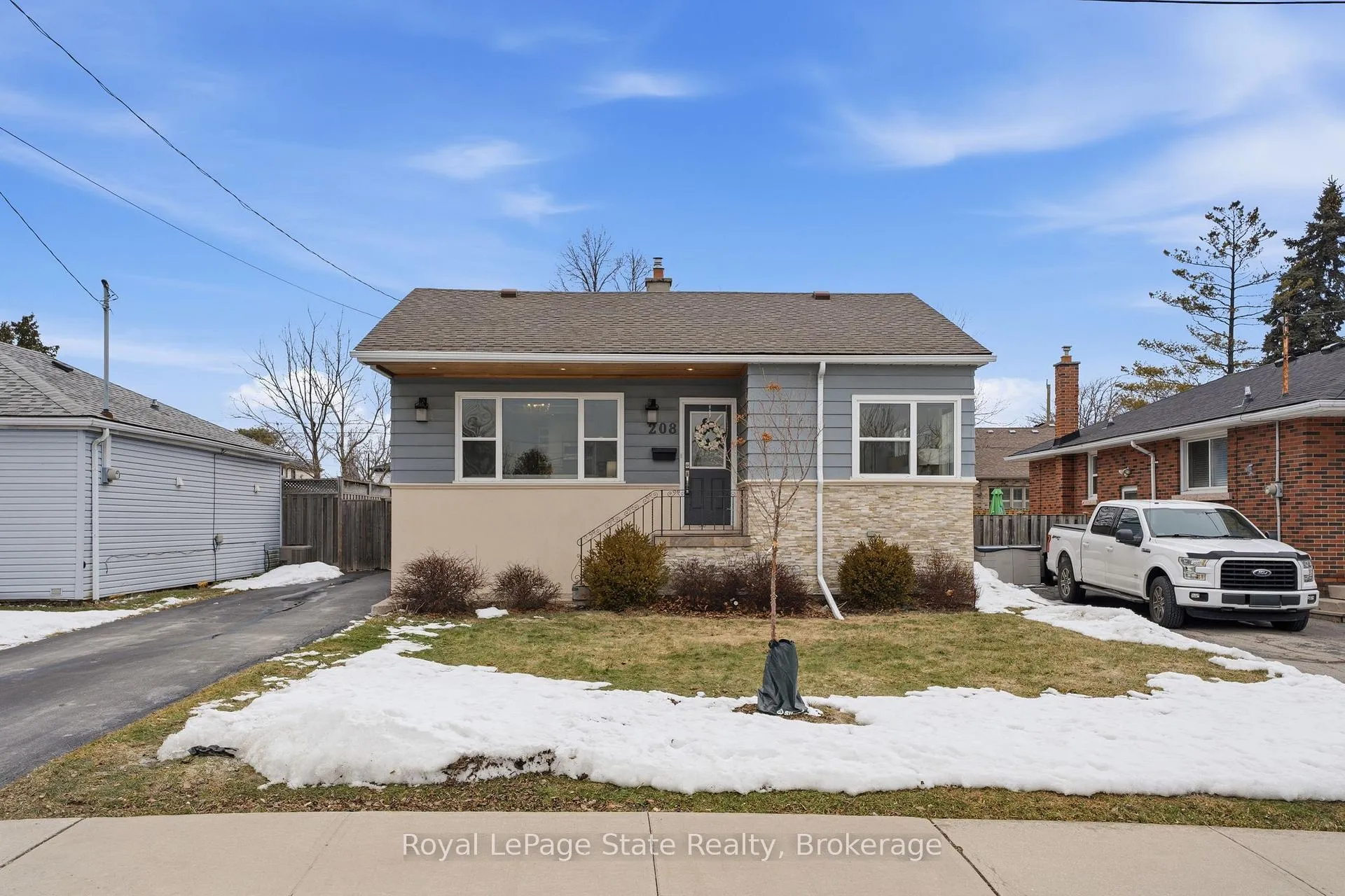 Photo 3 of 208 East 44th Street, Hamilton, Hampton Heights — HOMEH