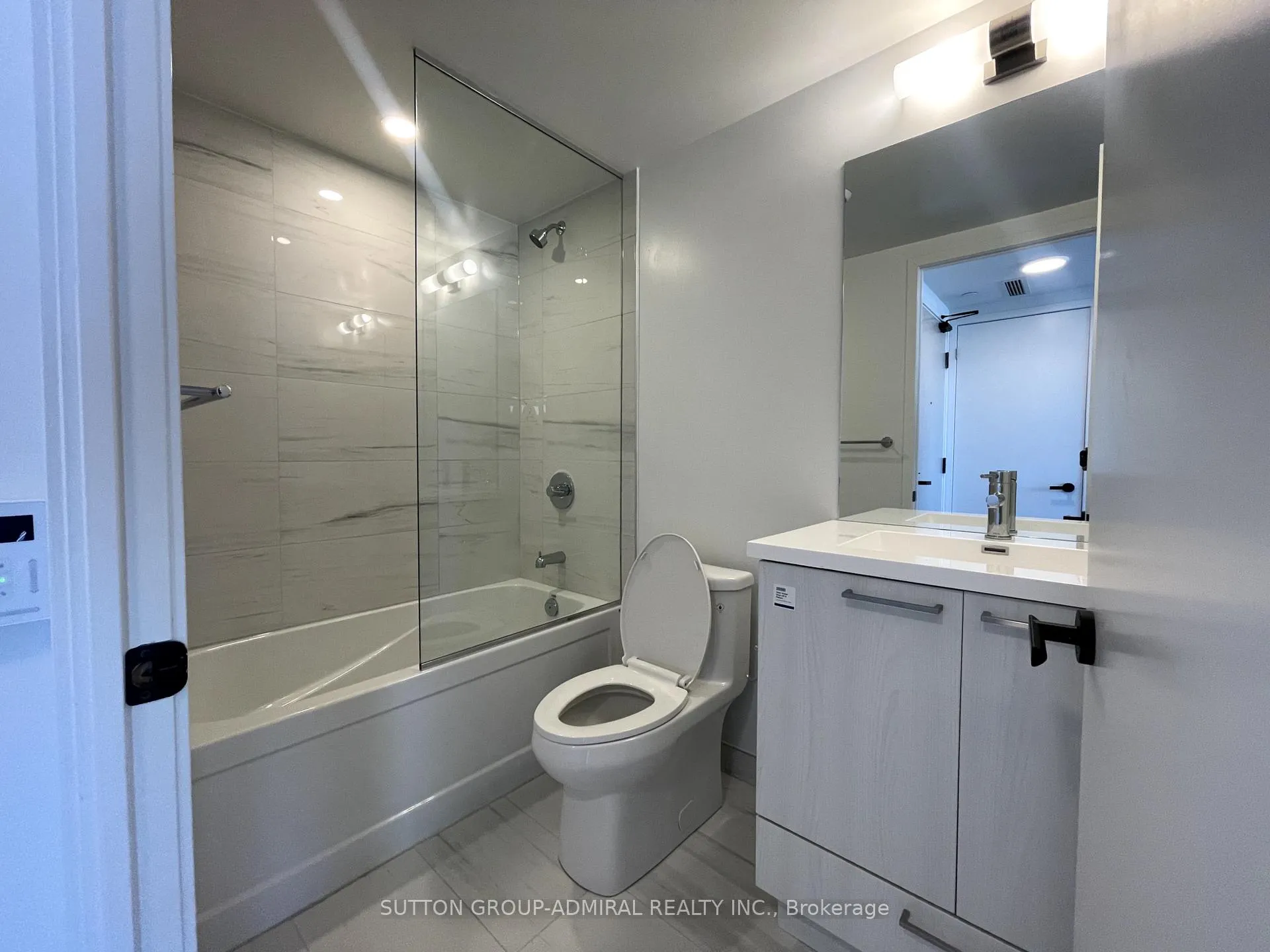 Photo 9 of Unit 1512, 195 Commerce Street, Vaughan, Vaughan Corporate Centre — HOMEH