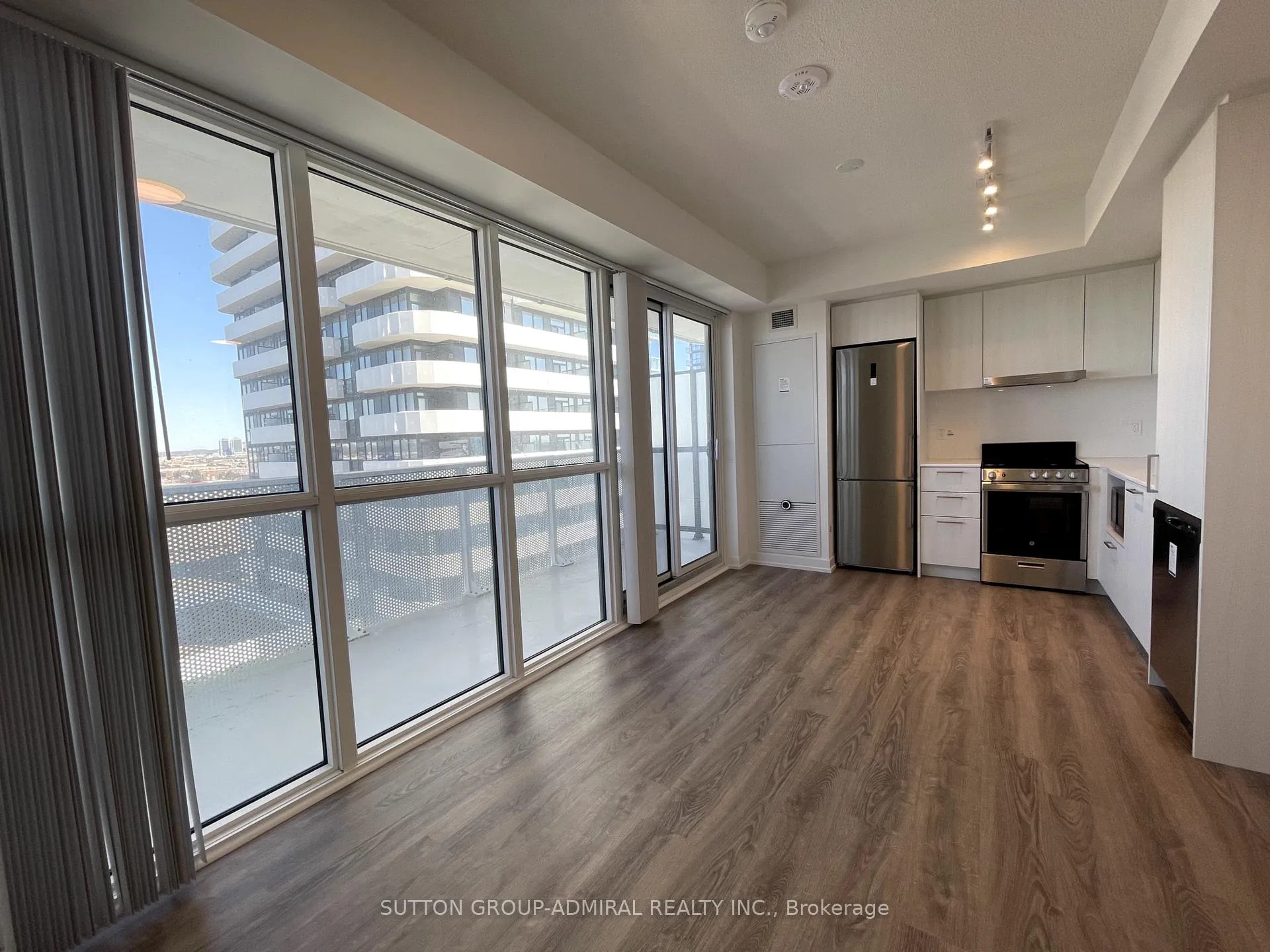 Photo 12 of Unit 1512, 195 Commerce Street, Vaughan, Vaughan Corporate Centre — HOMEH