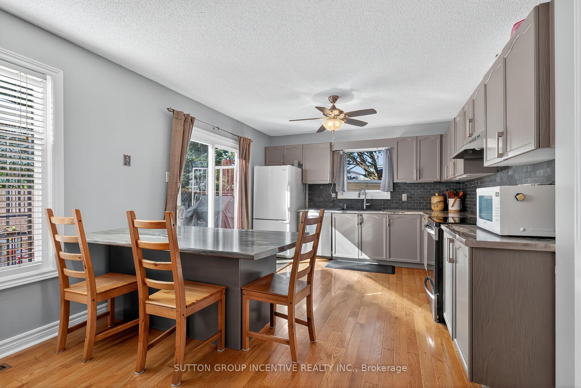 Photo 8 of 9 Hopkins Road, Barrie, Grove East — HOMEH
