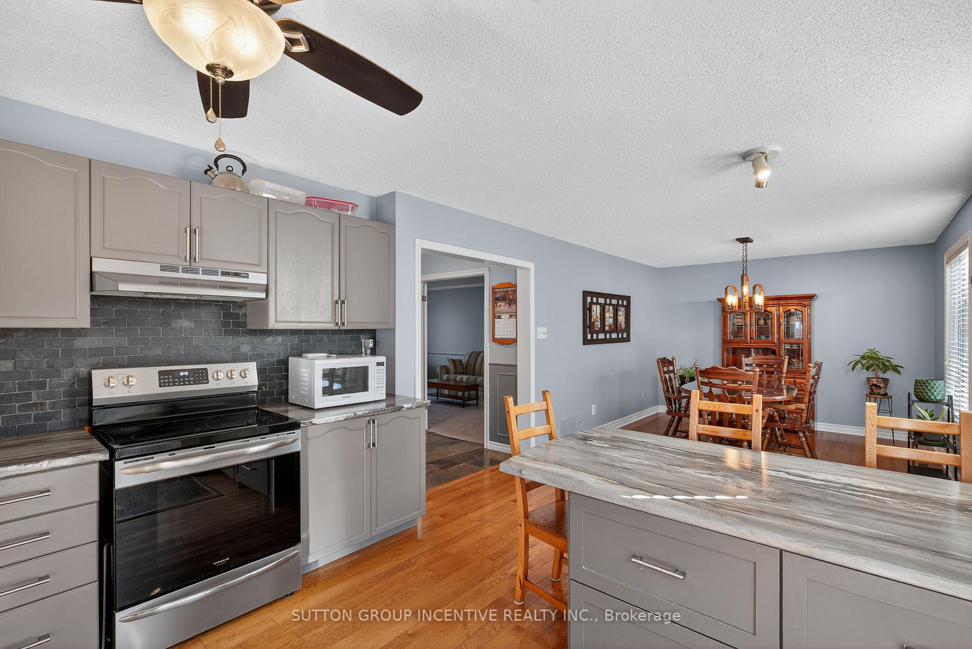 Photo 10 of 9 Hopkins Road, Barrie, Grove East — HOMEH
