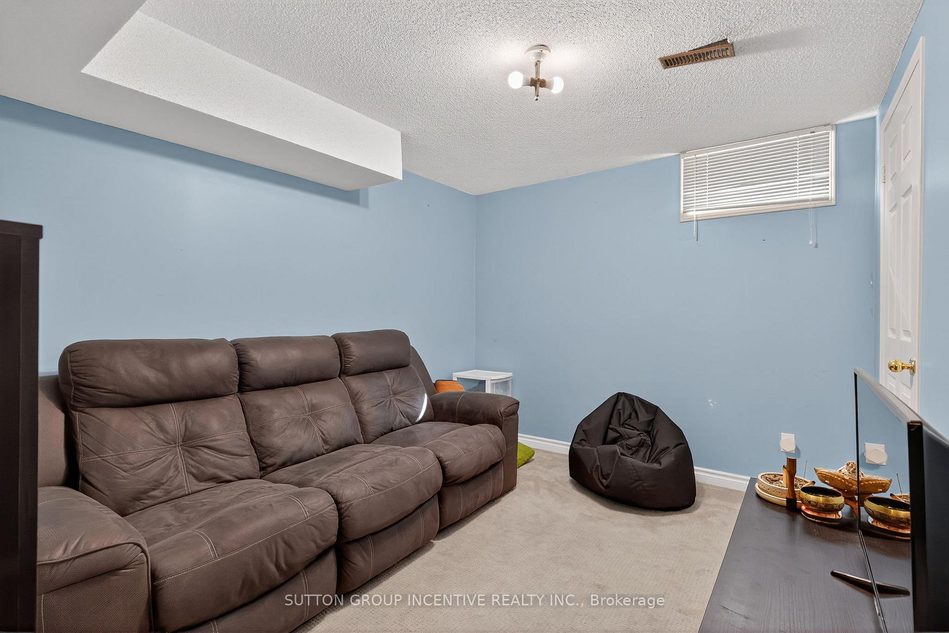 Photo 24 of 9 Hopkins Road, Barrie, Grove East — HOMEH