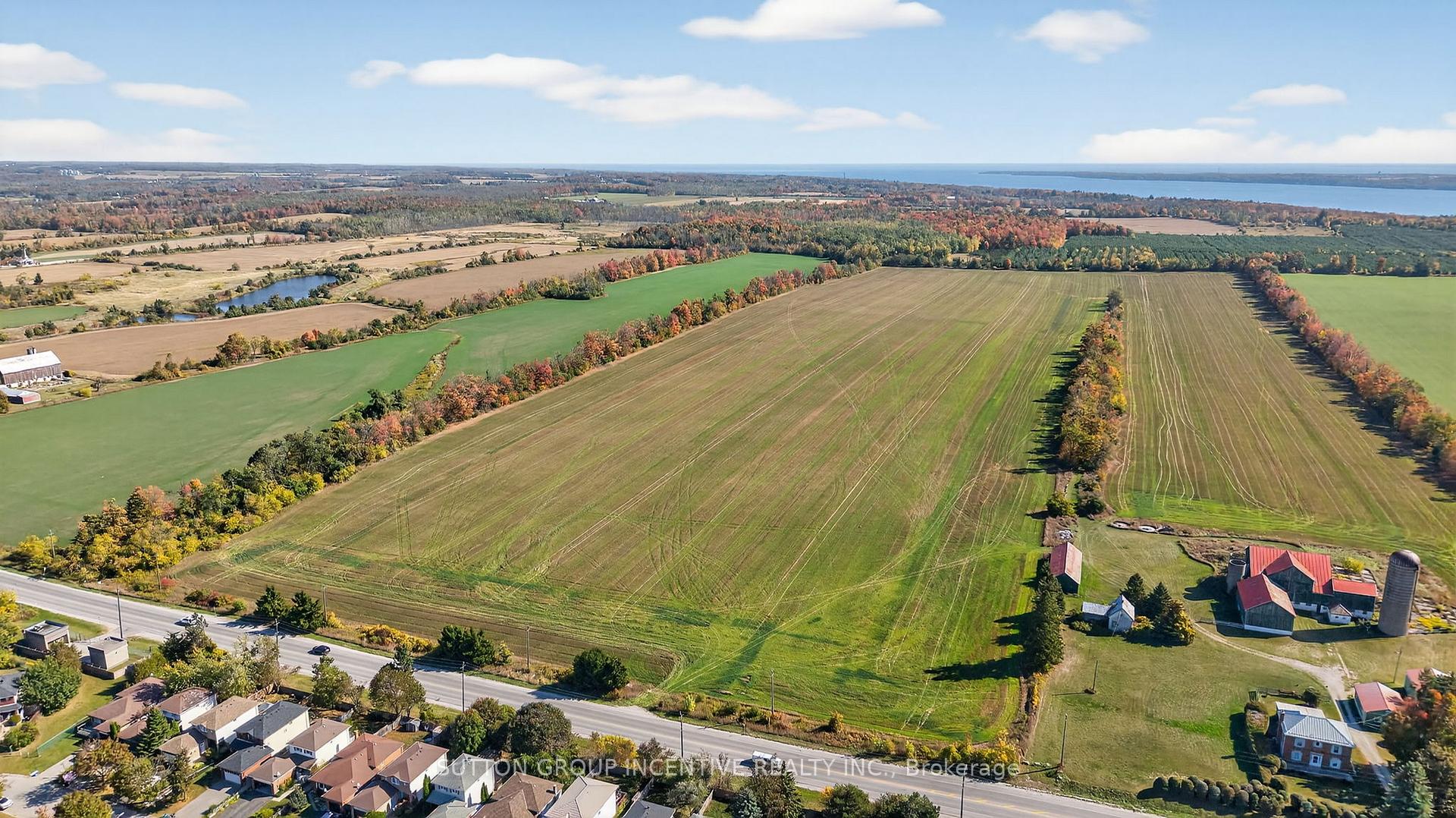 Photo 33 of 9 Hopkins Road, Barrie, Grove East — HOMEH