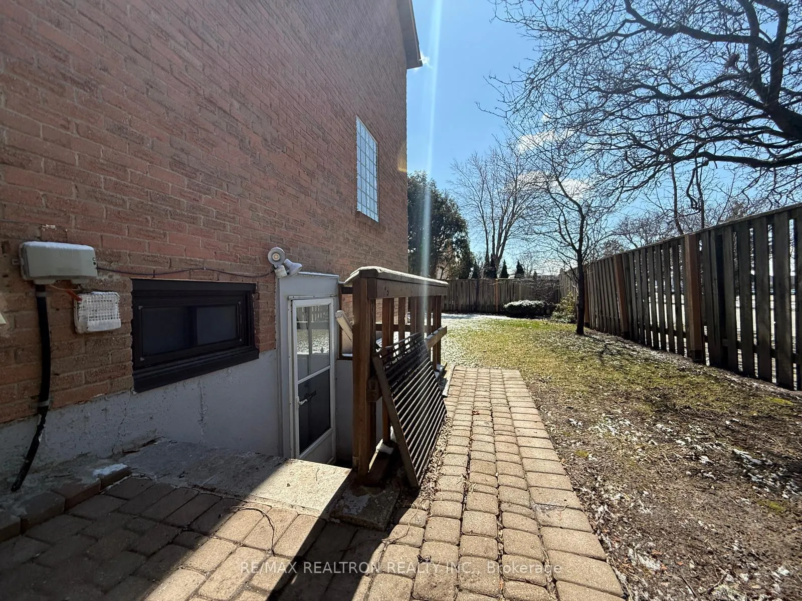 Photo 2 of Unit Bsmnt, 7 Mcmorran Crescent, Vaughan, Brownridge — HOMEH