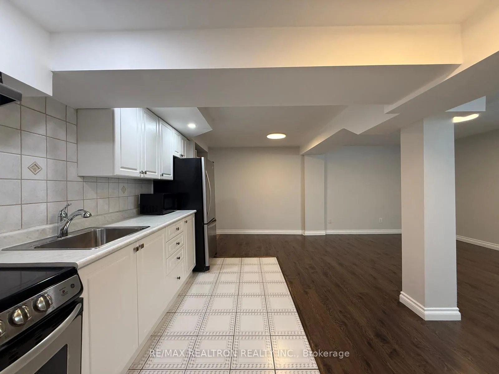 Photo 9 of Unit Bsmnt, 7 Mcmorran Crescent, Vaughan, Brownridge — HOMEH