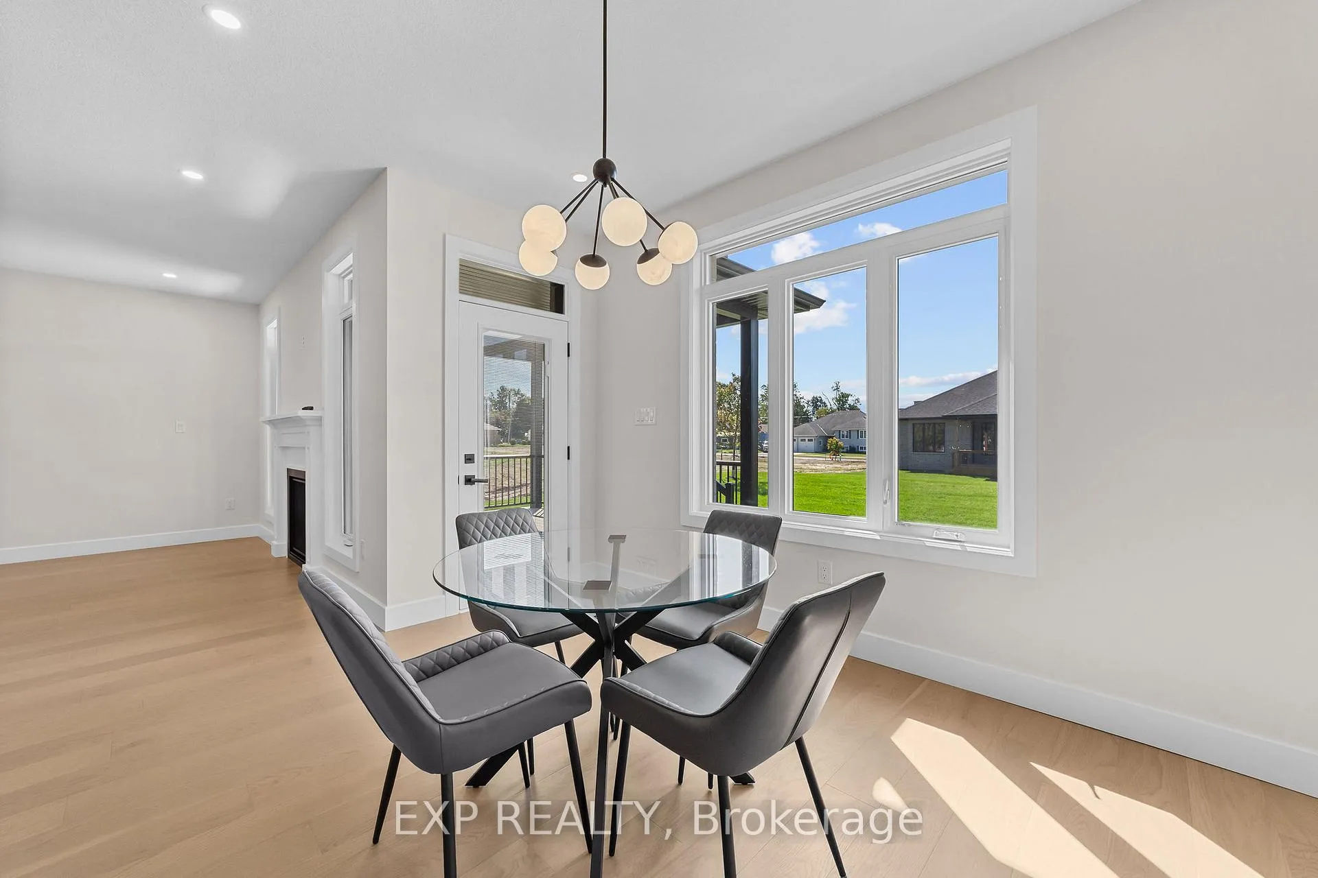 Photo 13 of 420 Erie Street, Warwick, Watford — HOMEH