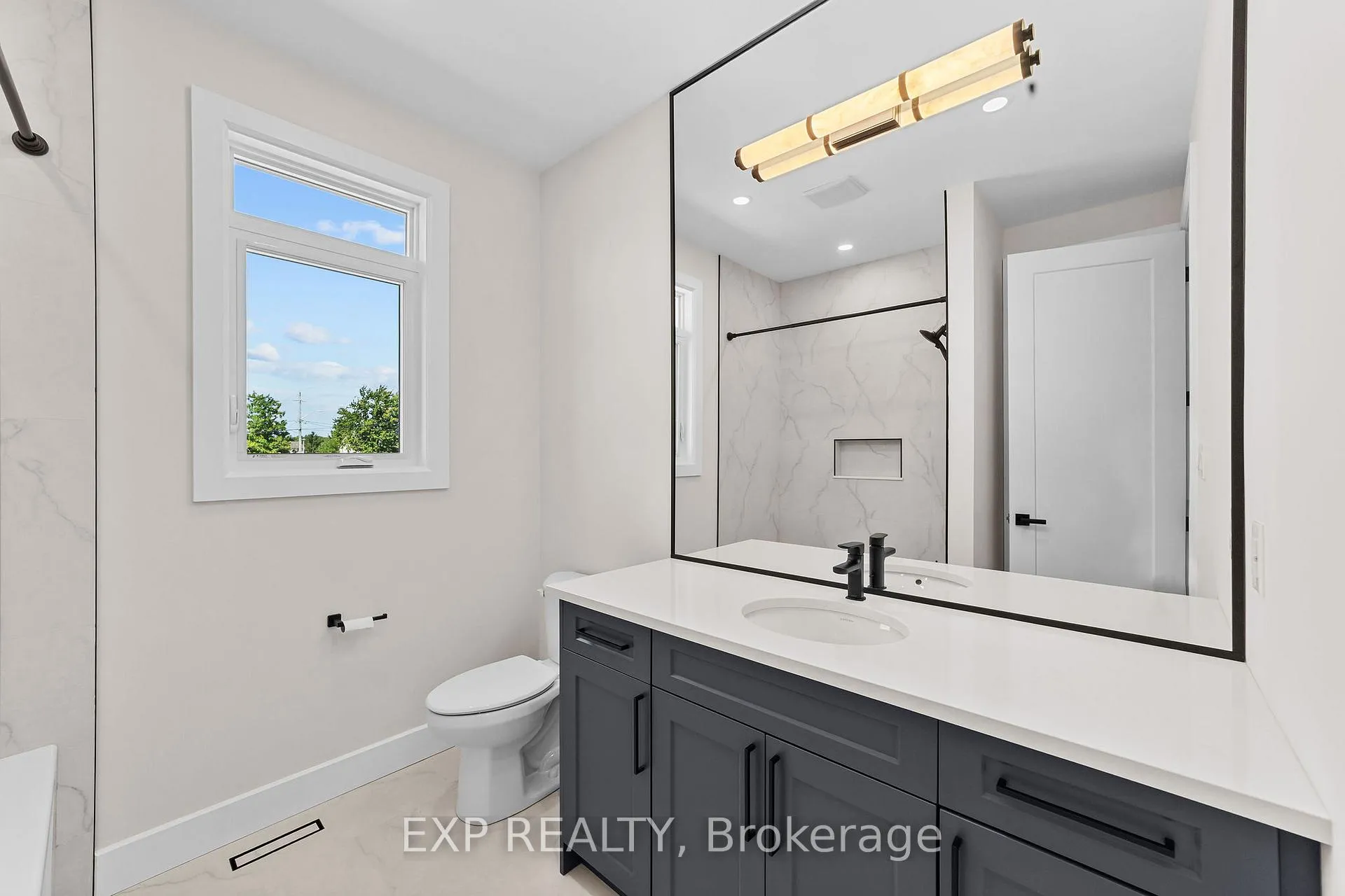 Photo 18 of 420 Erie Street, Warwick, Watford — HOMEH