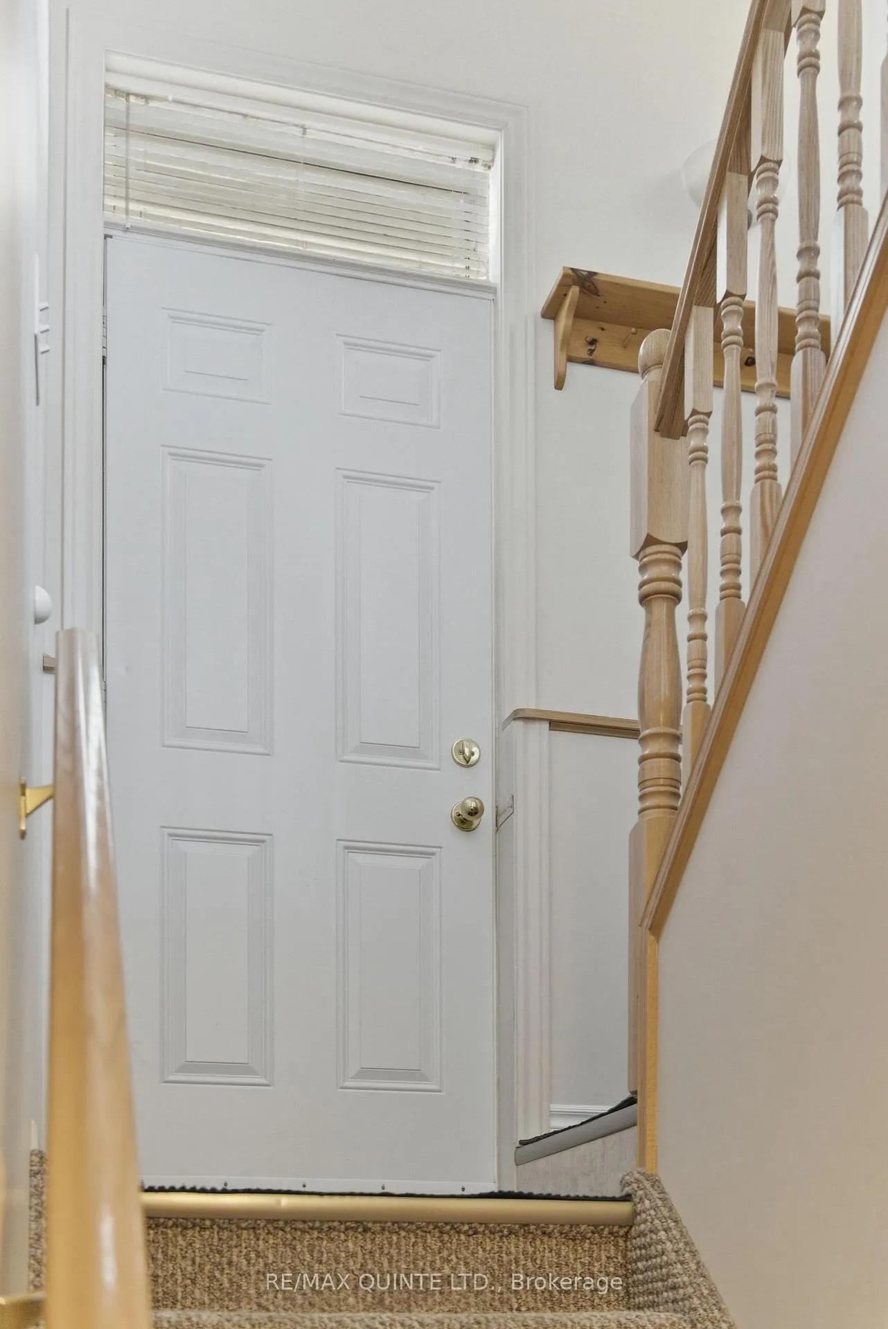 Photo 5 of 32 Bongard Crescent, Belleville, Belleville Ward — HOMEH