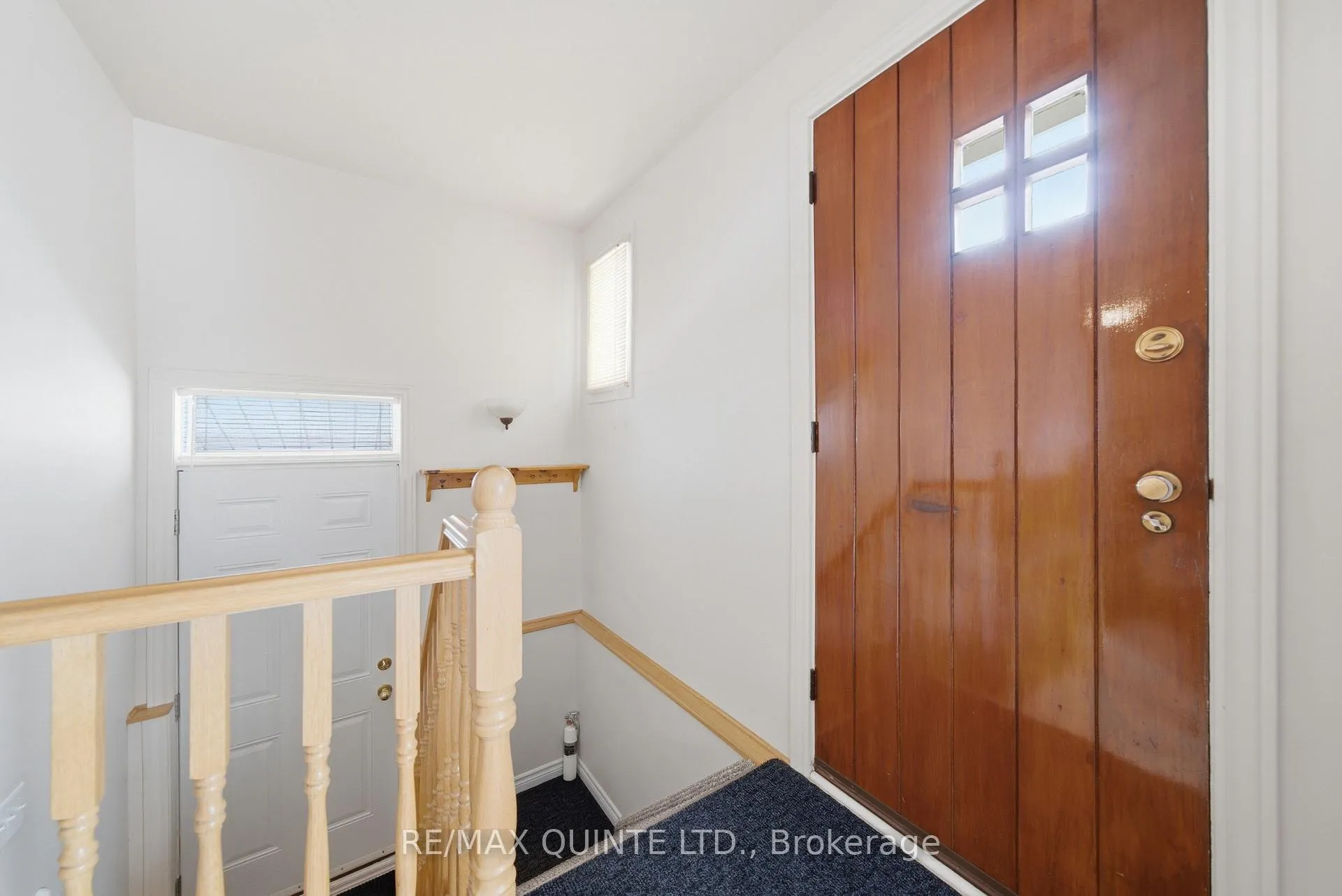 Photo 8 of 32 Bongard Crescent, Belleville, Belleville Ward — HOMEH