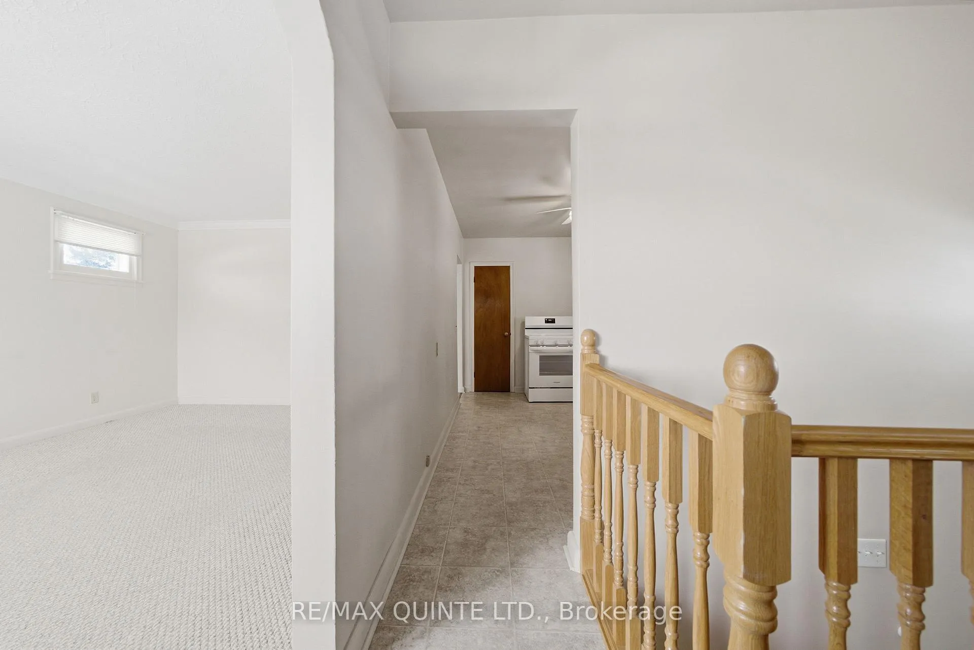 Photo 9 of 32 Bongard Crescent, Belleville, Belleville Ward — HOMEH
