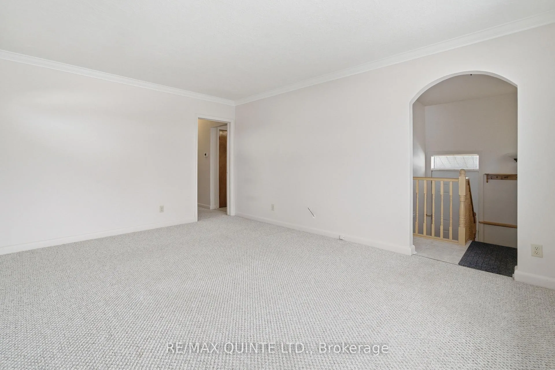 Photo 14 of 32 Bongard Crescent, Belleville, Belleville Ward — HOMEH